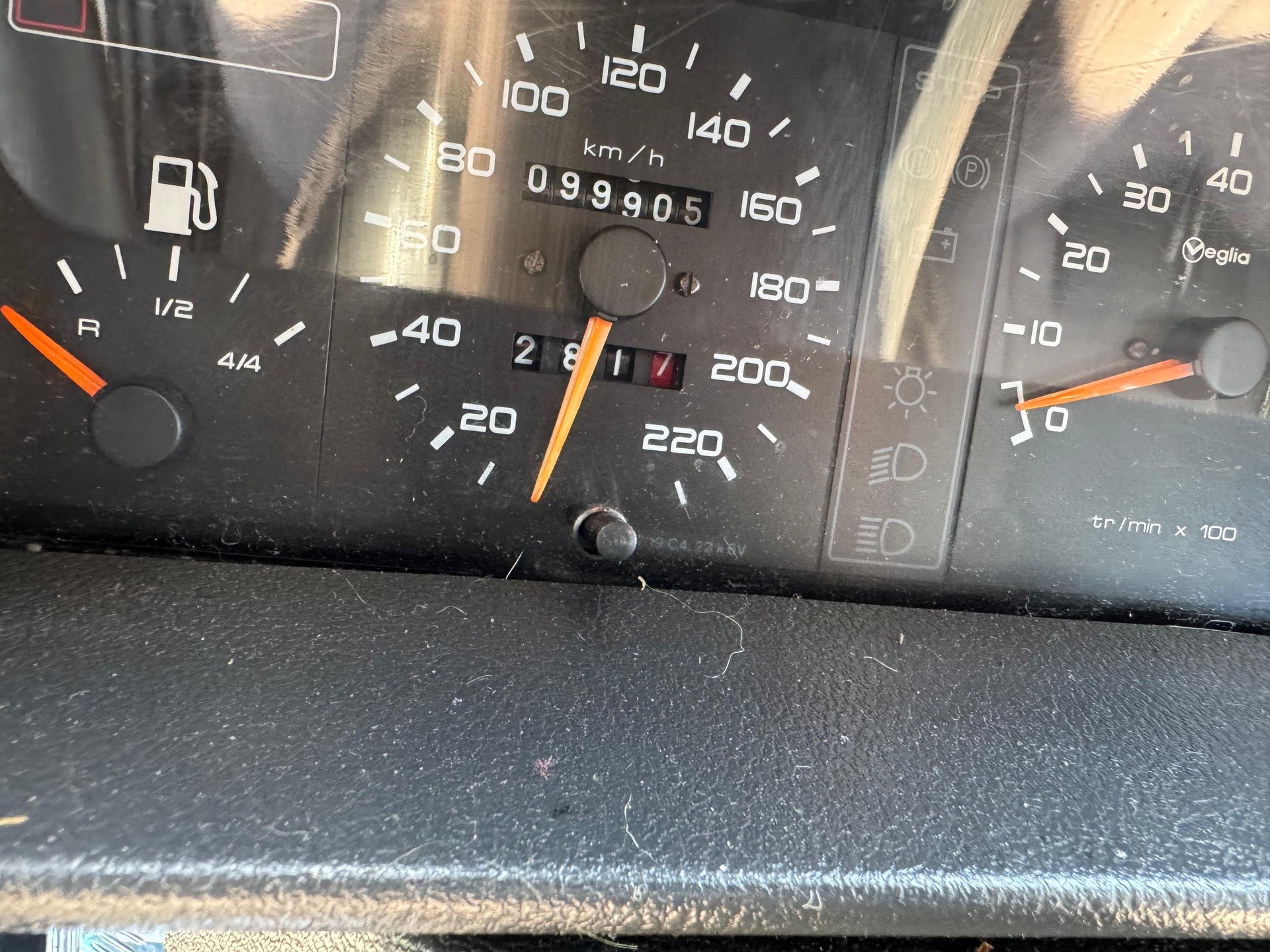 PEUGEOT 305 Break 1.9 Automatic-image-5