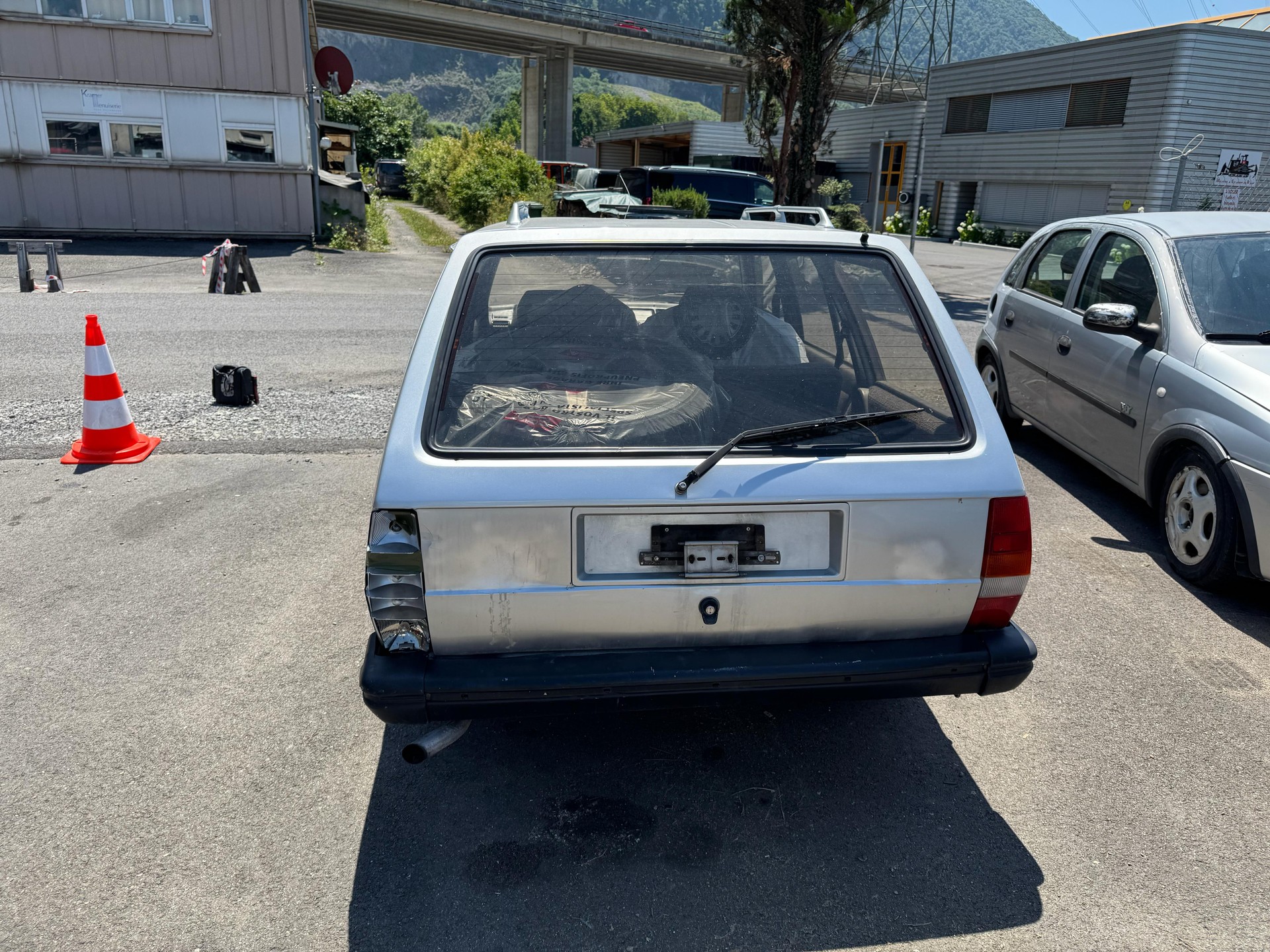 PEUGEOT 305 Break 1.9 Automatic-image-7