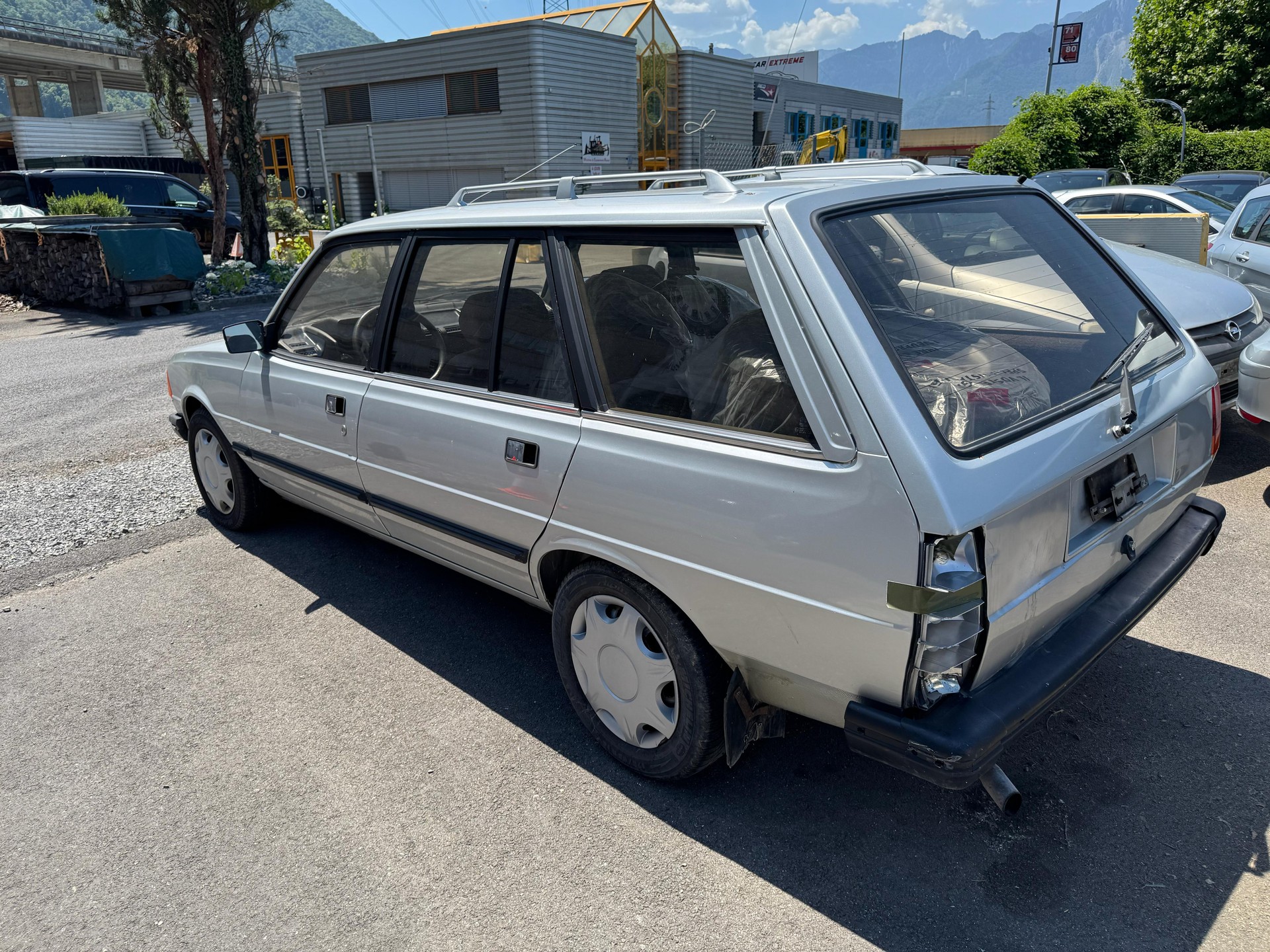 PEUGEOT 305 Break 1.9 Automatic-image-3