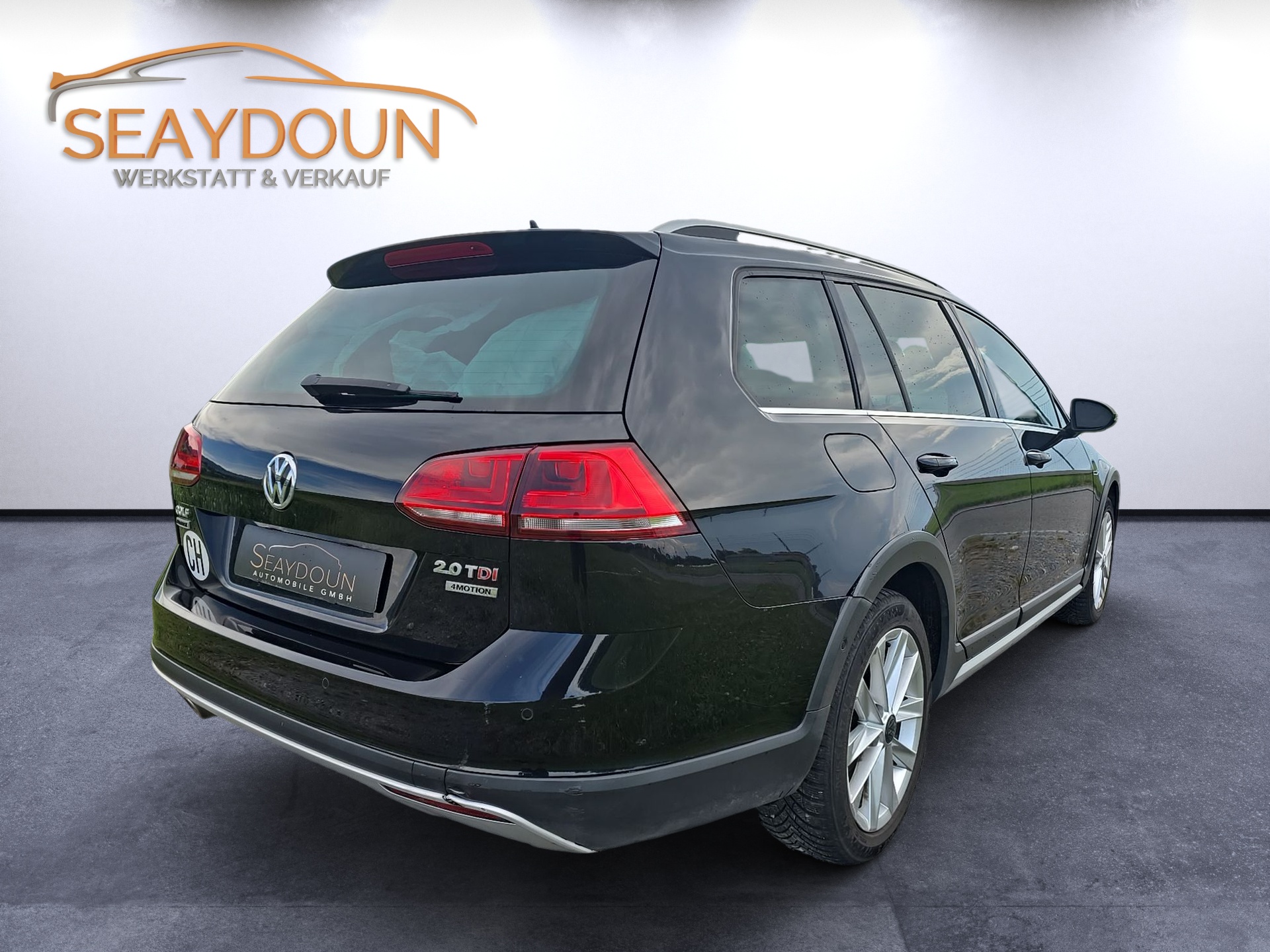 VW Golf 2.0 TDI Alltrack 4Motion-image-3