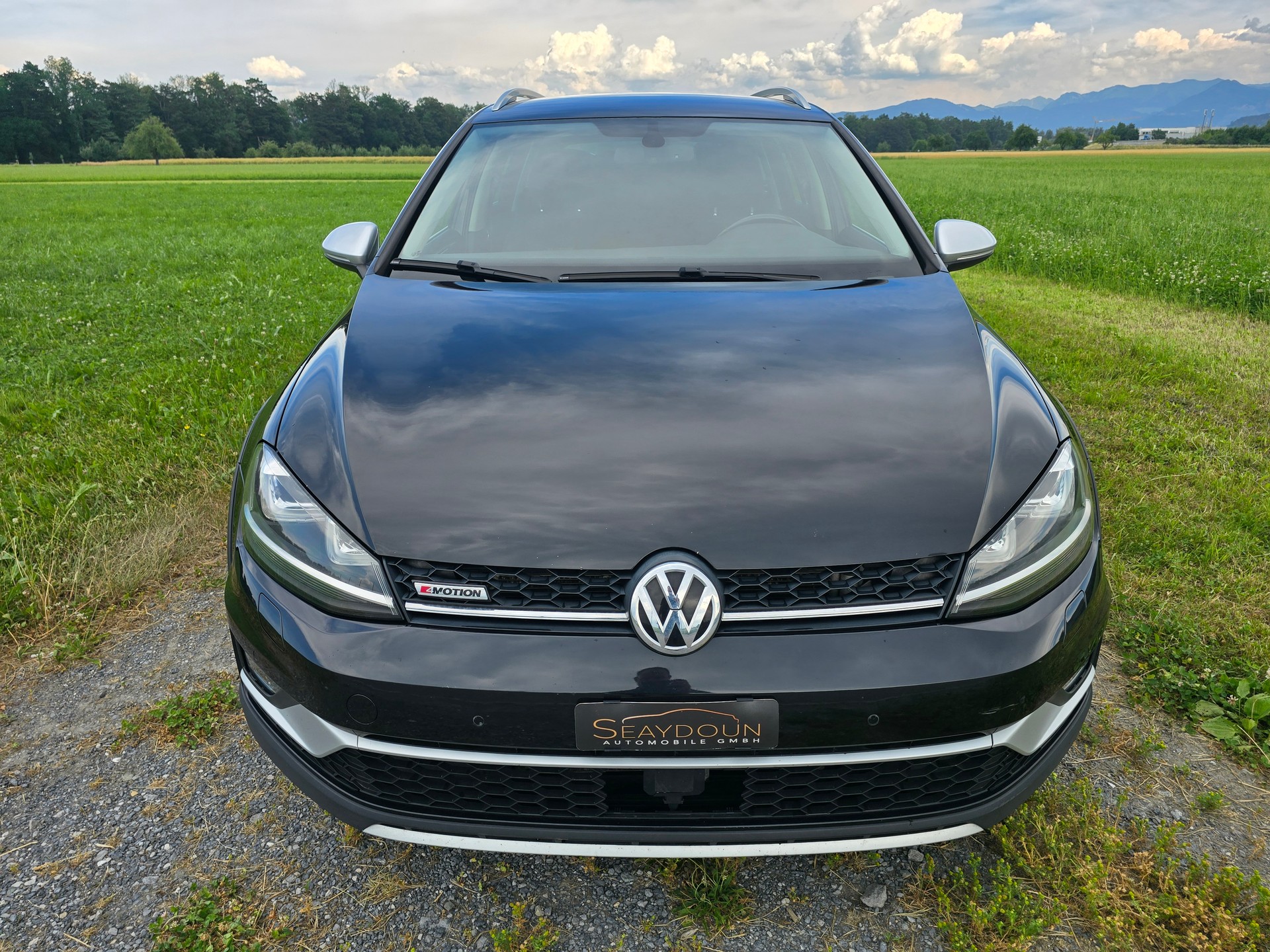 VW Golf 2.0 TDI Alltrack 4Motion-image-8