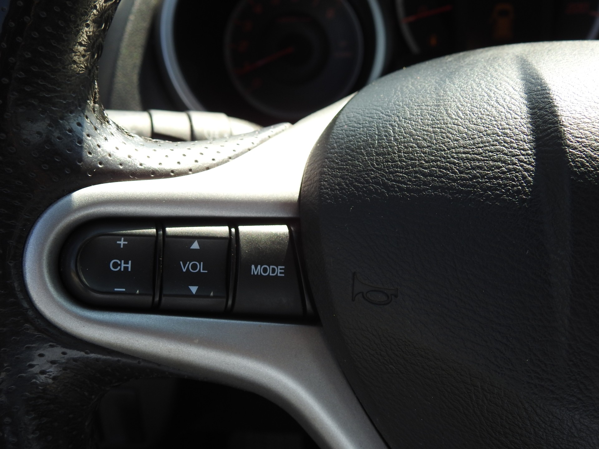 HONDA Jazz 1.4i Exclusive-image-25