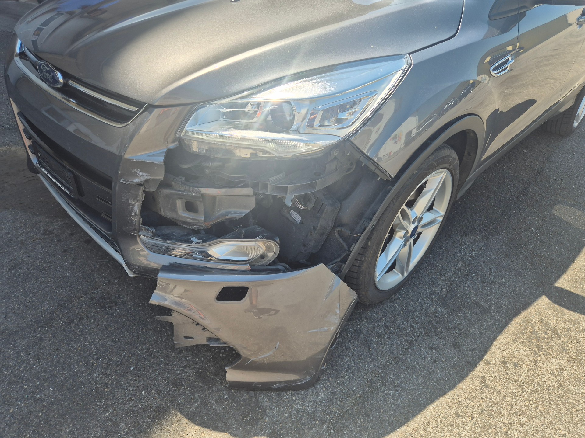FORD Kuga 2.0 TDCi Titanium 4WD PowerShift-image-14