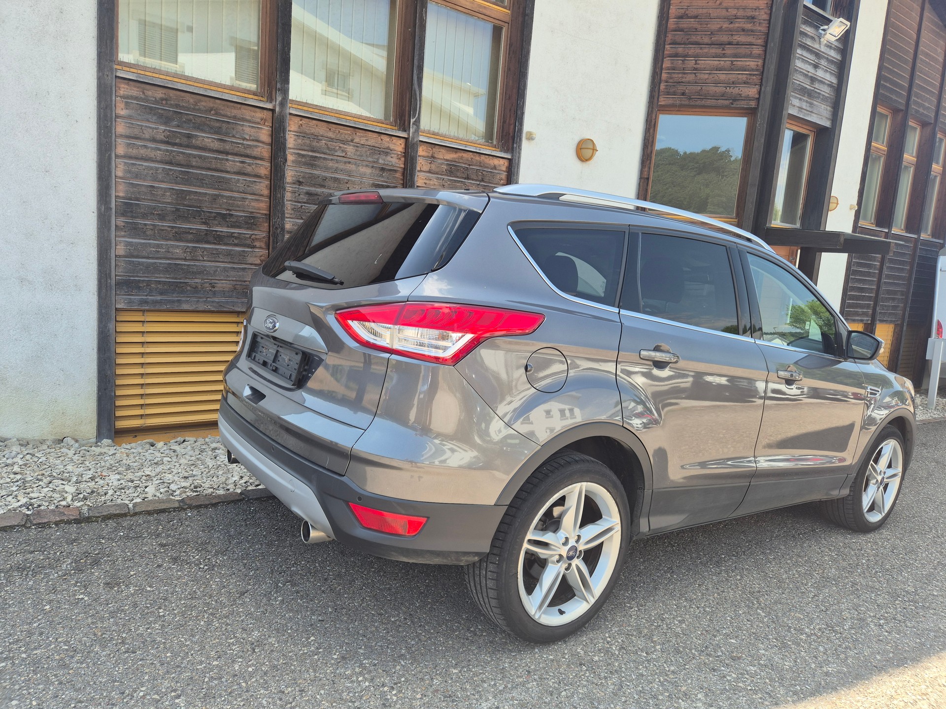 FORD Kuga 2.0 TDCi Titanium 4WD PowerShift-image-15
