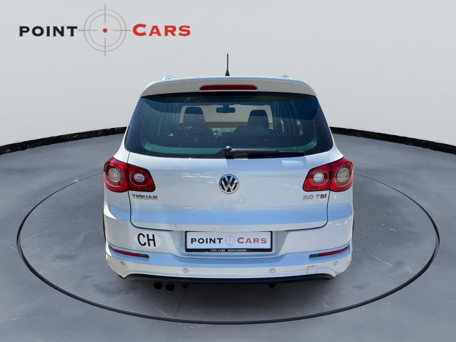 VW Tiguan 2.0 TSI Sport&Style Tiptronic R-Line-image-3