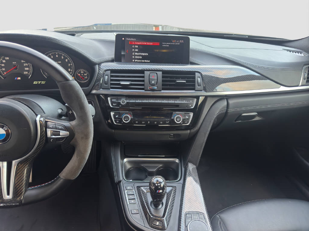 BMW M4 Competition Coupé-image-10
