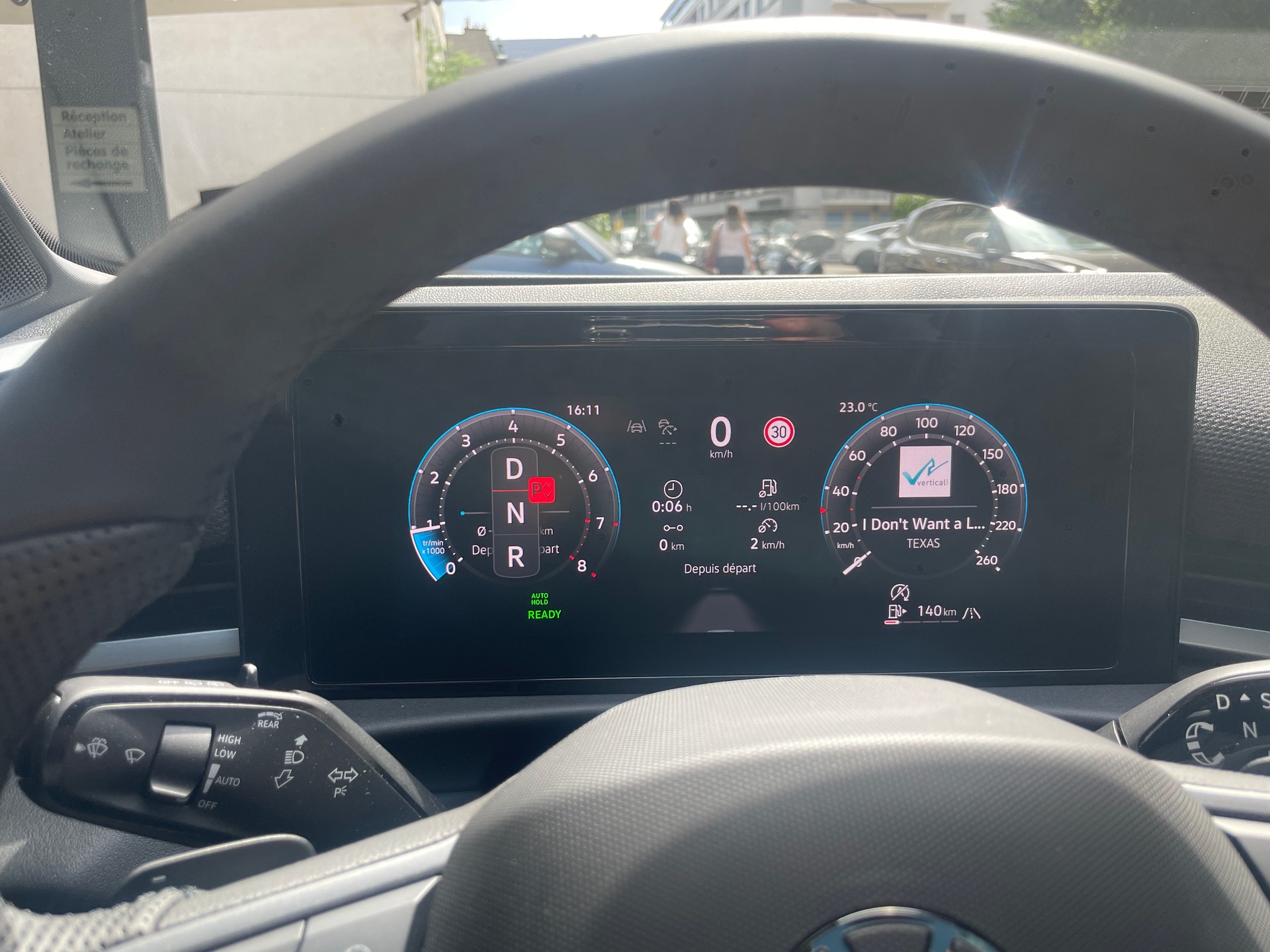 VW T-Roc 1.5eTSI mH R-Line-image-6
