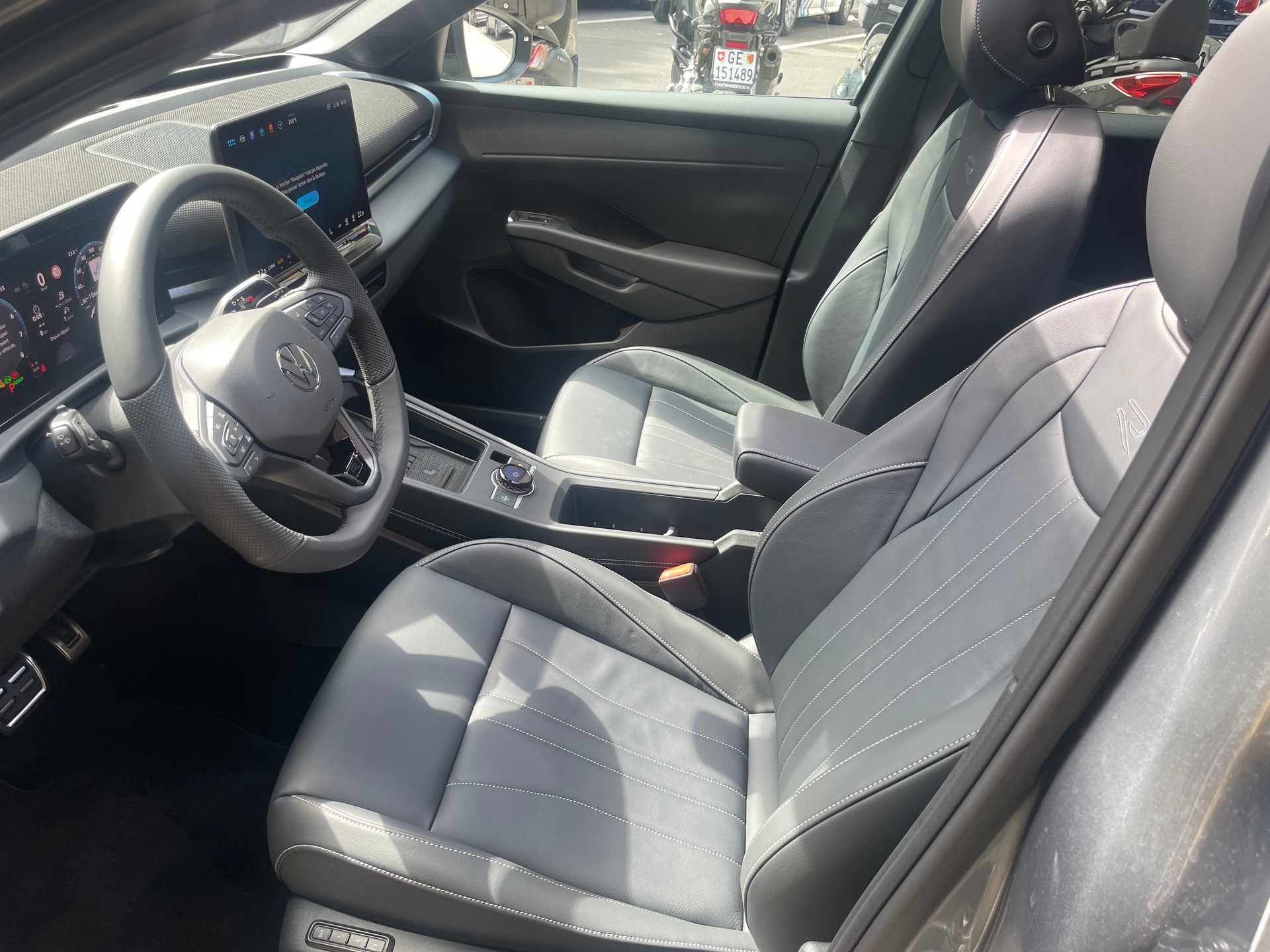 VW T-Roc 1.5eTSI mH R-Line-image-5