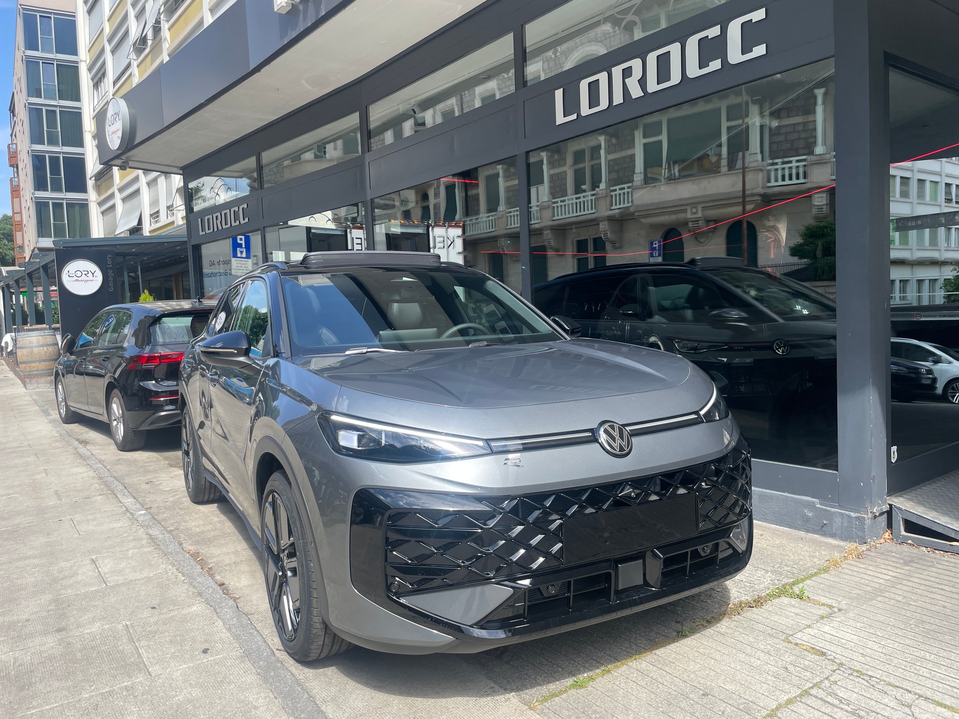 VW T-Roc 1.5eTSI mH R-Line-image-0