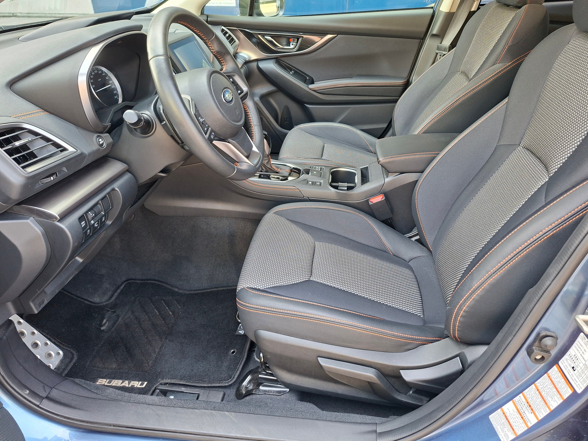 SUBARU XV 2.0 Swiss Plus AWD Lineartronic-image-6