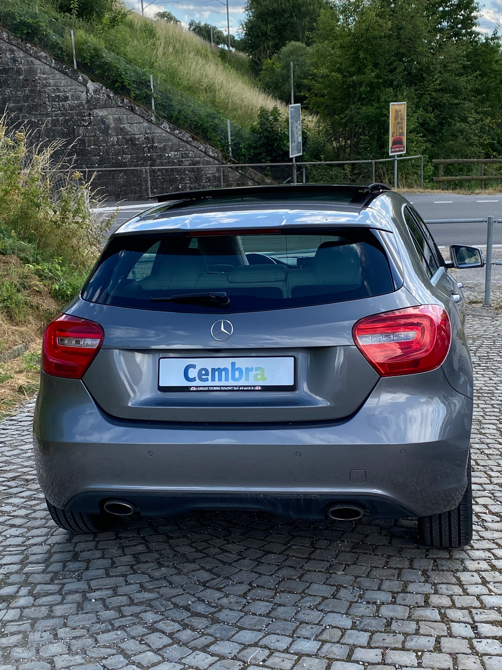 MERCEDES-BENZ A 250 Sport 7G-DCT-image-4