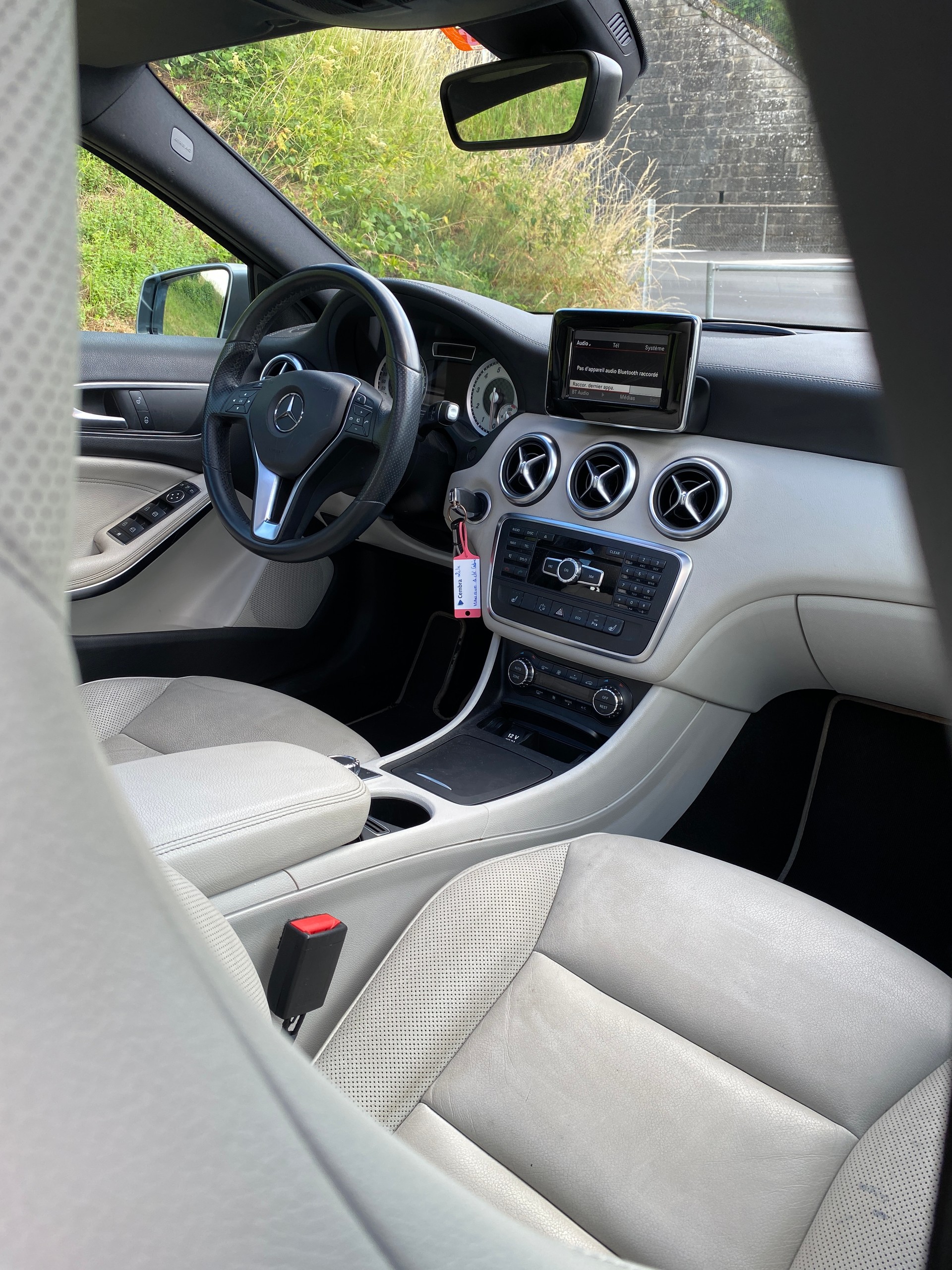 MERCEDES-BENZ A 250 Sport 7G-DCT-image-9
