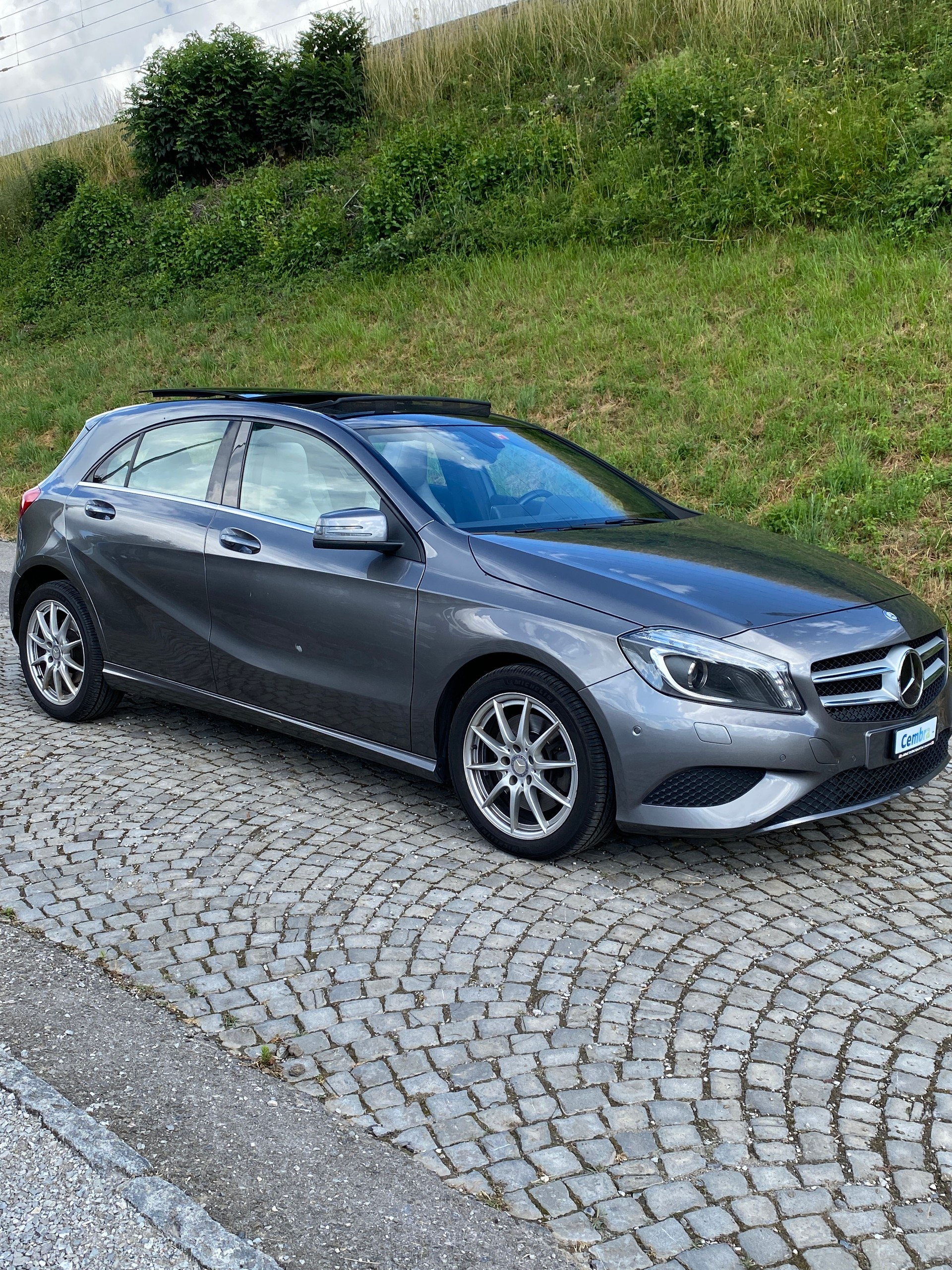 MERCEDES-BENZ A 250 Sport 7G-DCT-image-1