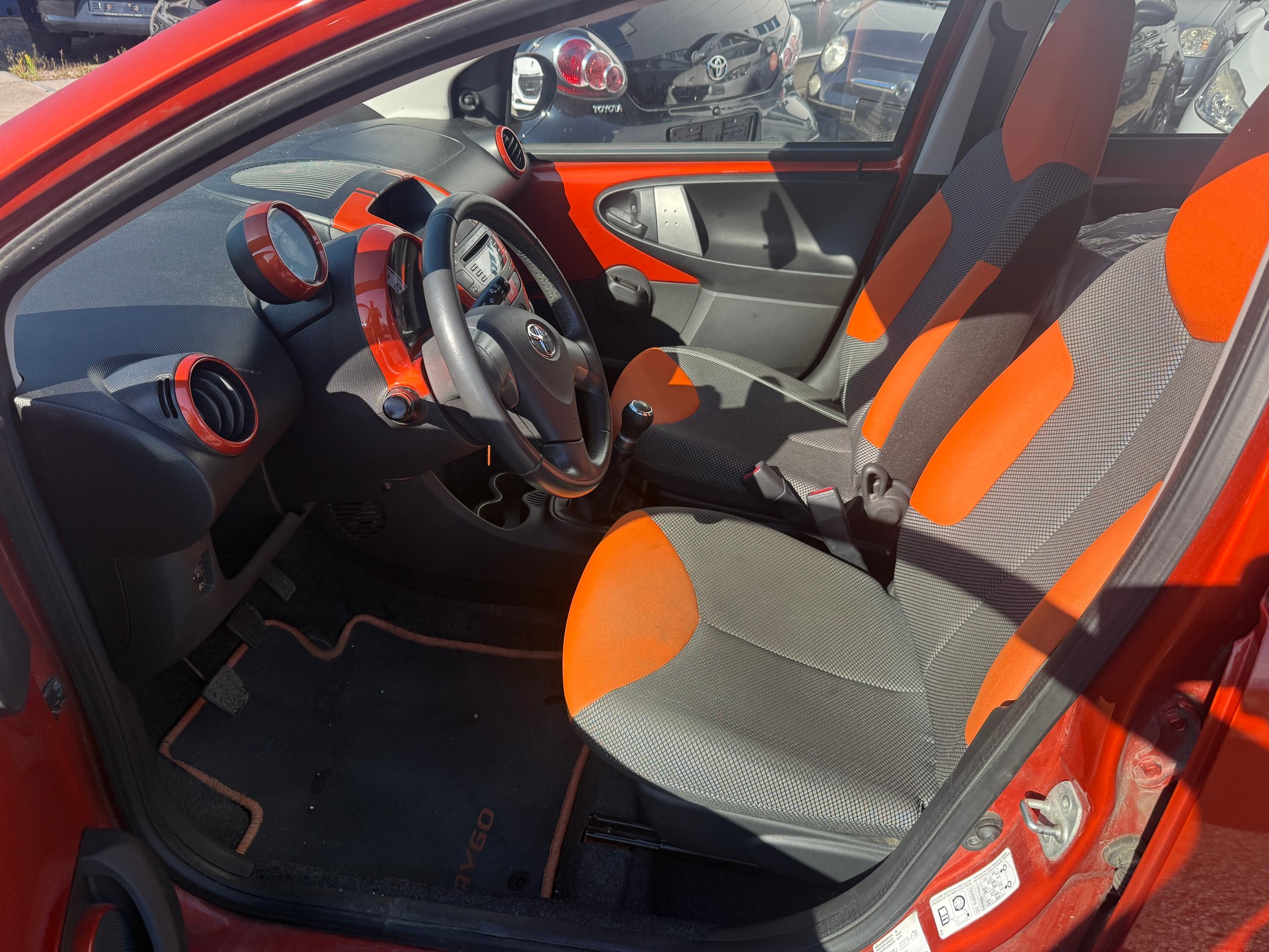 TOYOTA Aygo 1.0 VVT-i Terra-image-6