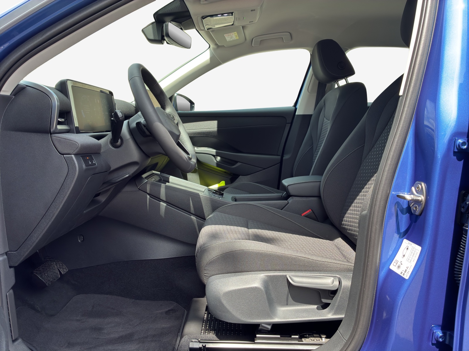 VW T-Roc 1.5 eTSI mHEV Trend DSG-image-7