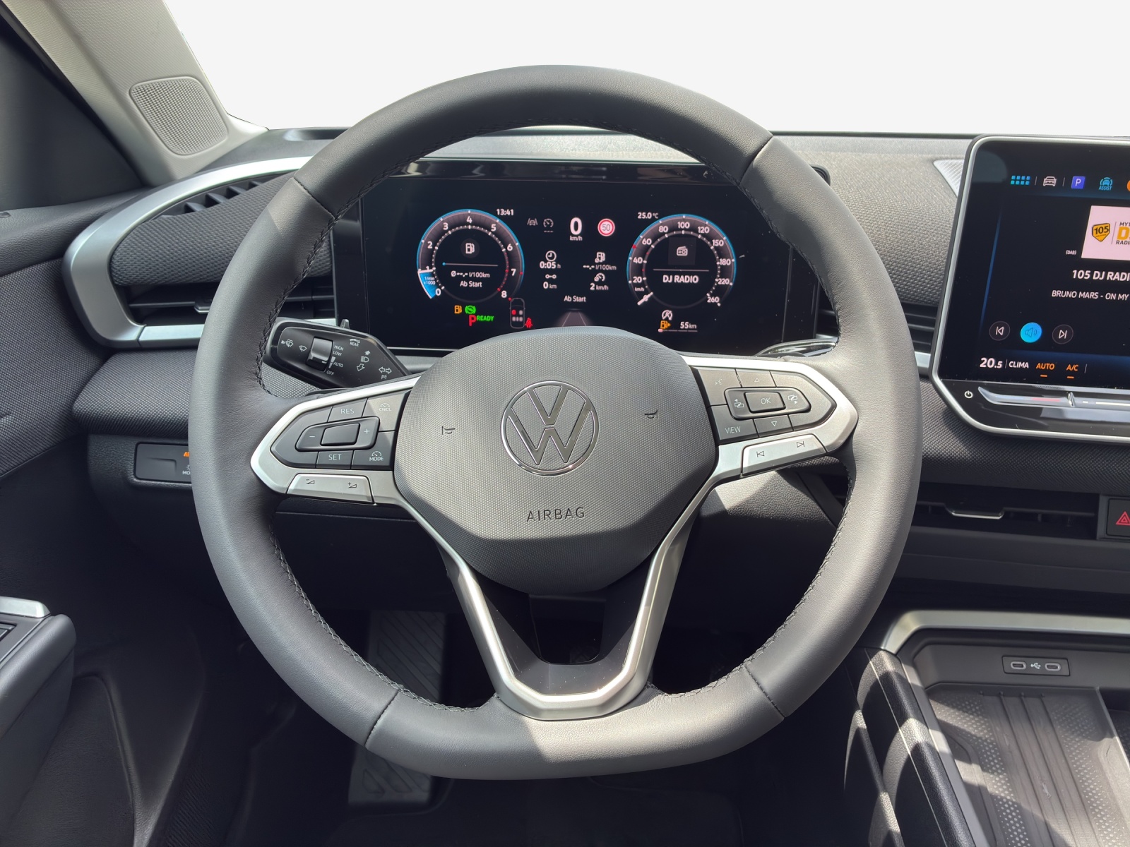 VW T-Roc 1.5 eTSI mHEV Trend DSG-image-8