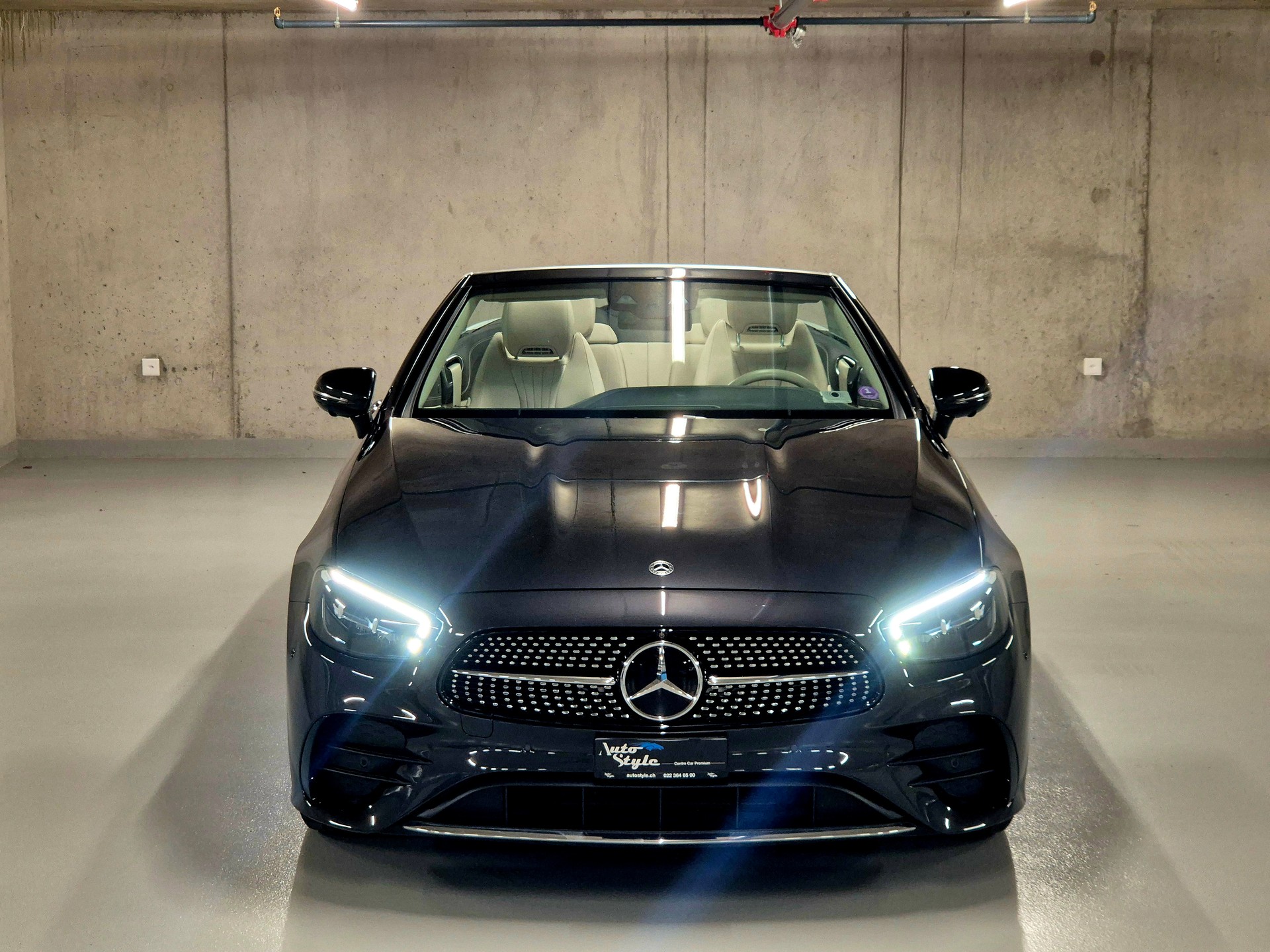 MERCEDES-BENZ E 200 Cabriolet 4Matic AMG Line 9G-Tronic-image-1