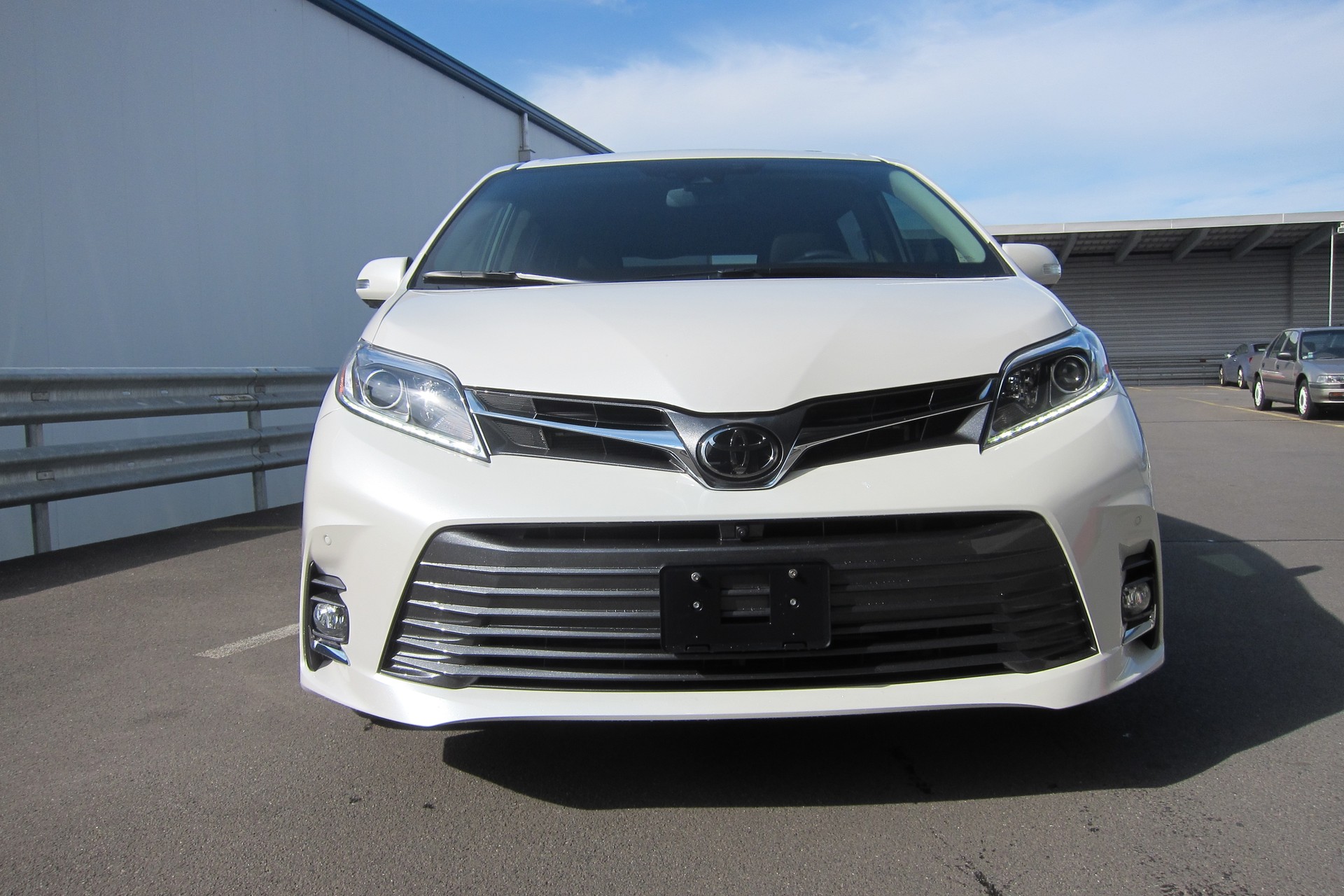 TOYOTA SIENNA LIMITED PREMIUM AWD 2019, 300PS, TOP GEPLEGTES FAHRZEUG, ADPITVER TEMPOMAT, 360 KAMERA,-image-0