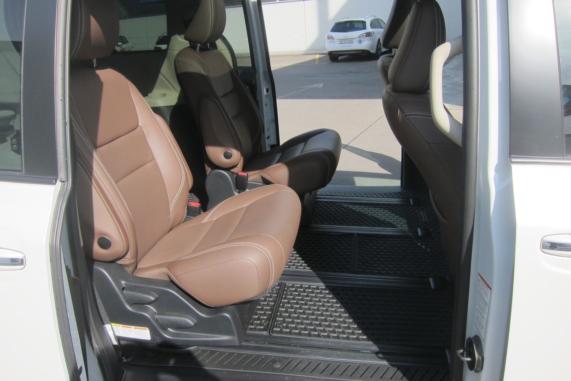 TOYOTA SIENNA LIMITED PREMIUM AWD 2019, 300PS, TOP GEPLEGTES FAHRZEUG, ADPITVER TEMPOMAT, 360 KAMERA,-image-14