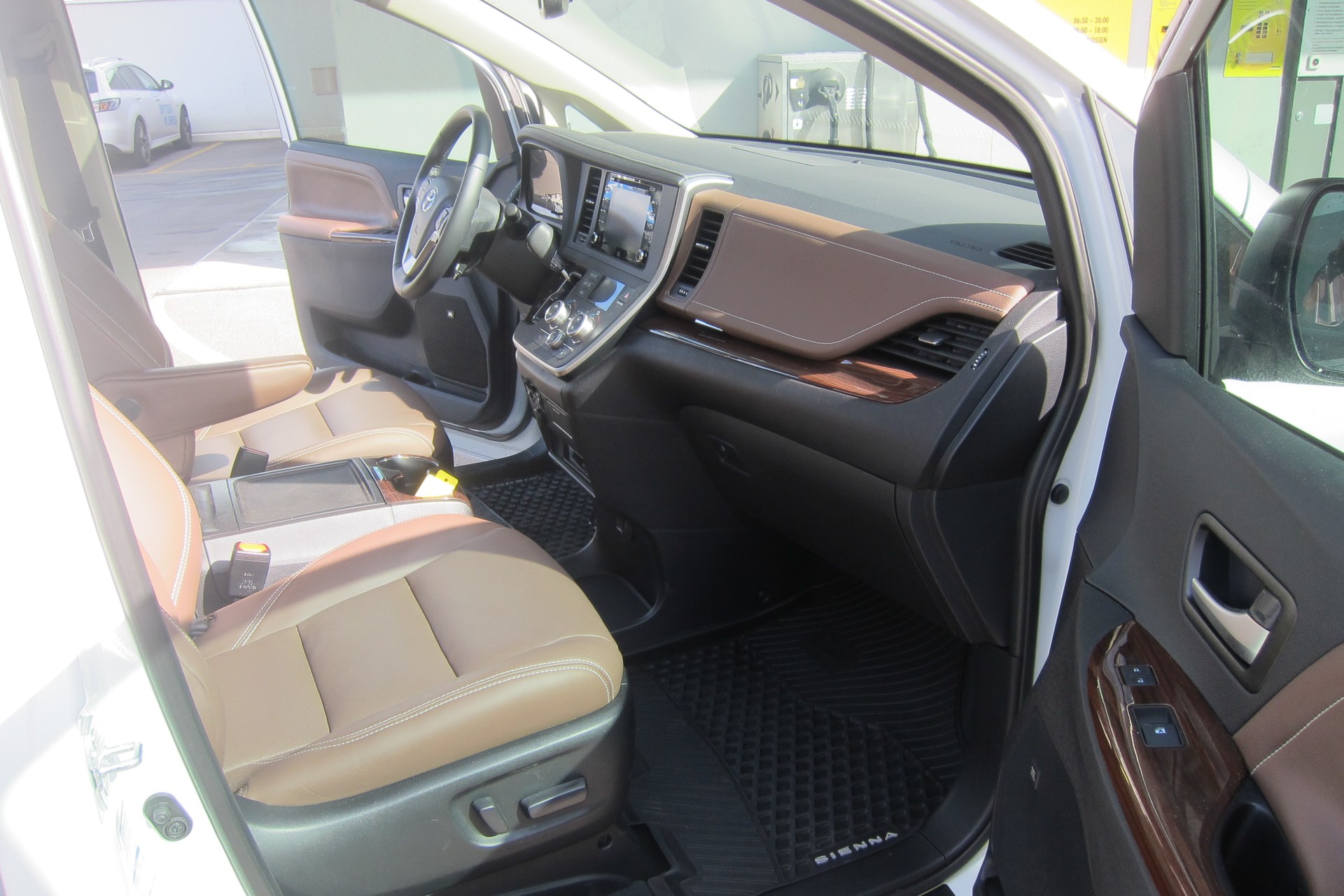 TOYOTA SIENNA LIMITED PREMIUM AWD 2019, 300PS, TOP GEPLEGTES FAHRZEUG, ADPITVER TEMPOMAT, 360 KAMERA,-image-10