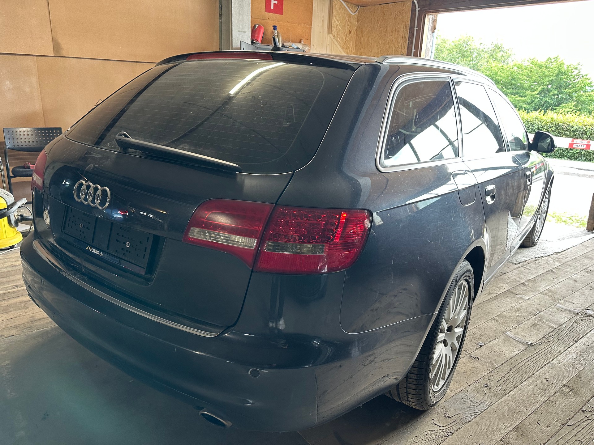 AUDI A6-image-5