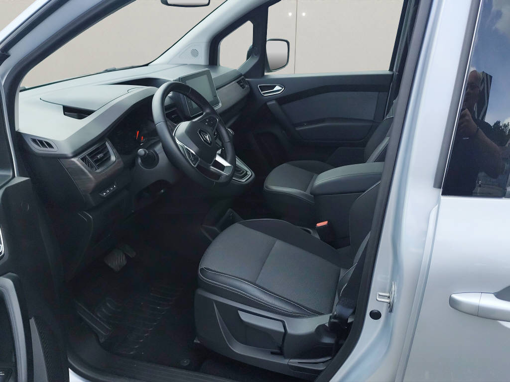 RENAULT Kangoo Kombi 1.3 TCe 130 techno-showroom-element-3