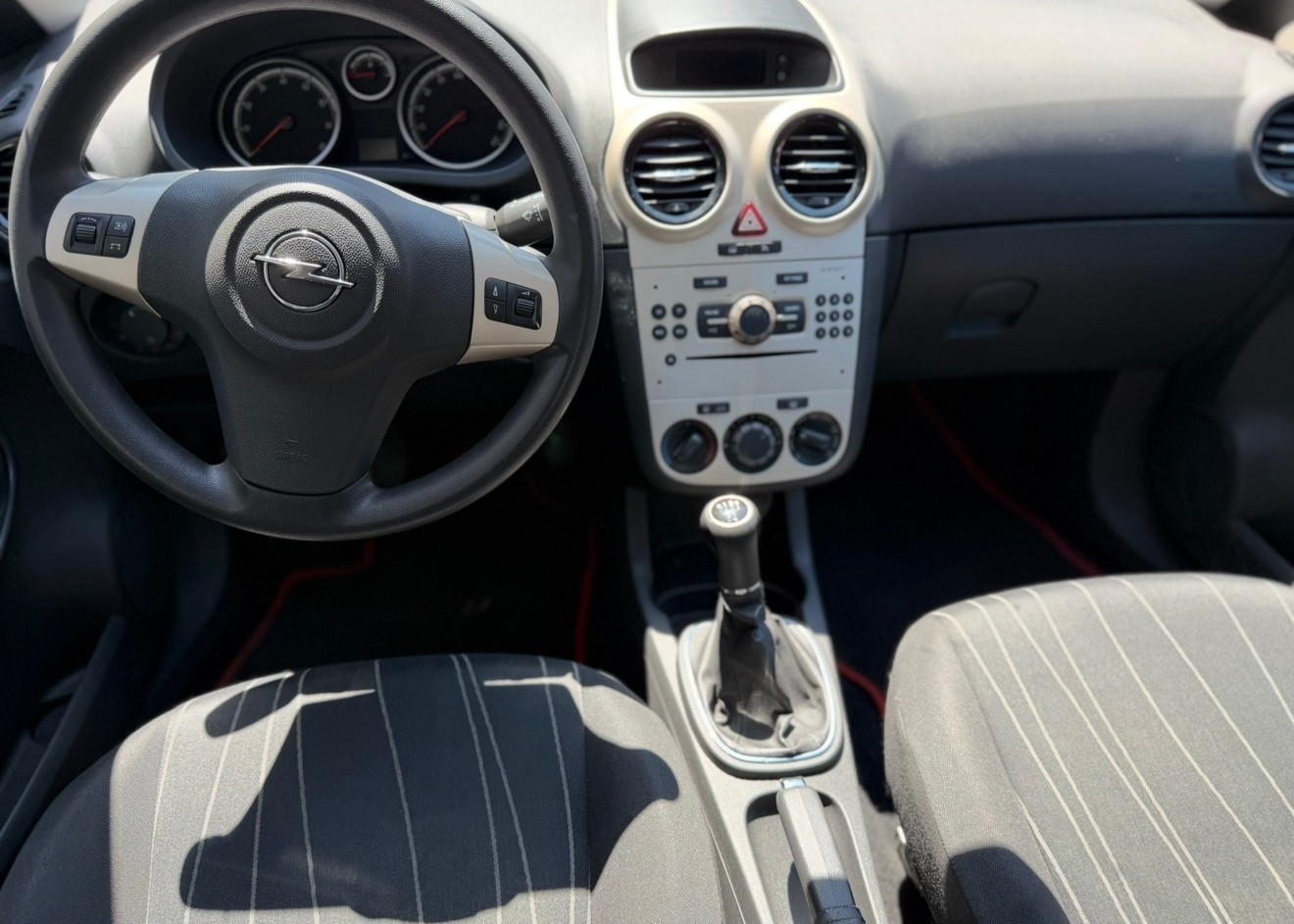OPEL Corsa 1.4 TP Enjoy-image-6