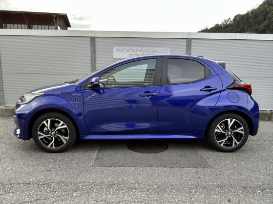 TOYOTA Yaris 1.5 Trend e-CVT-image-2