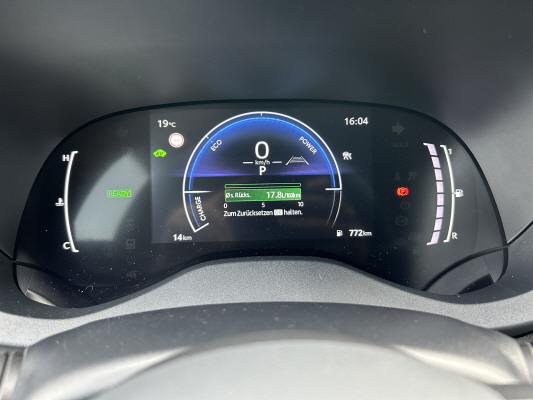 TOYOTA Yaris 1.5 Trend e-CVT-image-14