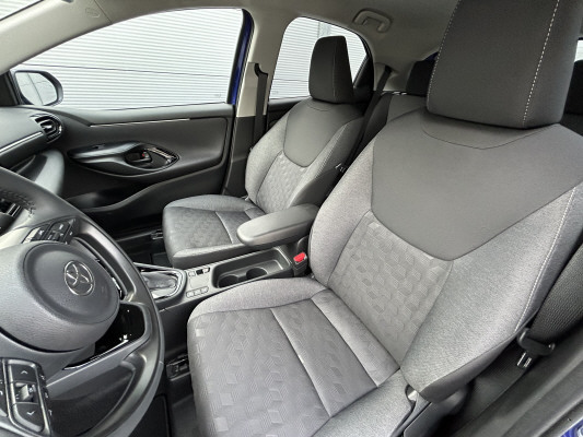 TOYOTA Yaris 1.5 Trend e-CVT-image-6