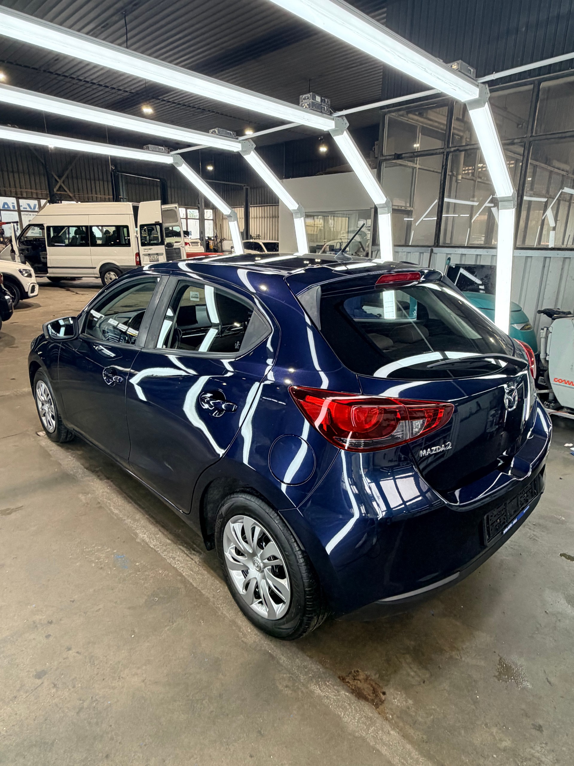 MAZDA 2 SKYACTIV-G 90 Ambition Automat-image-2