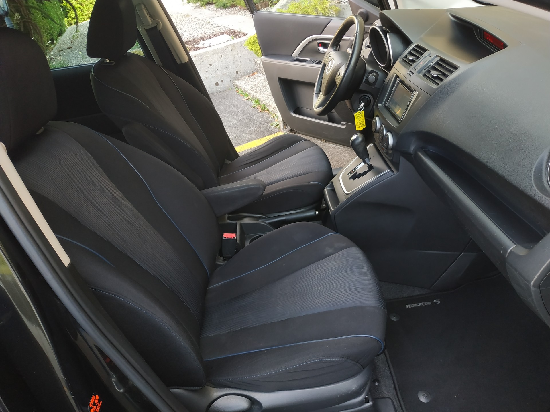 MAZDA 5 2.0 16V Sport Automat 7 Plätzer-image-13