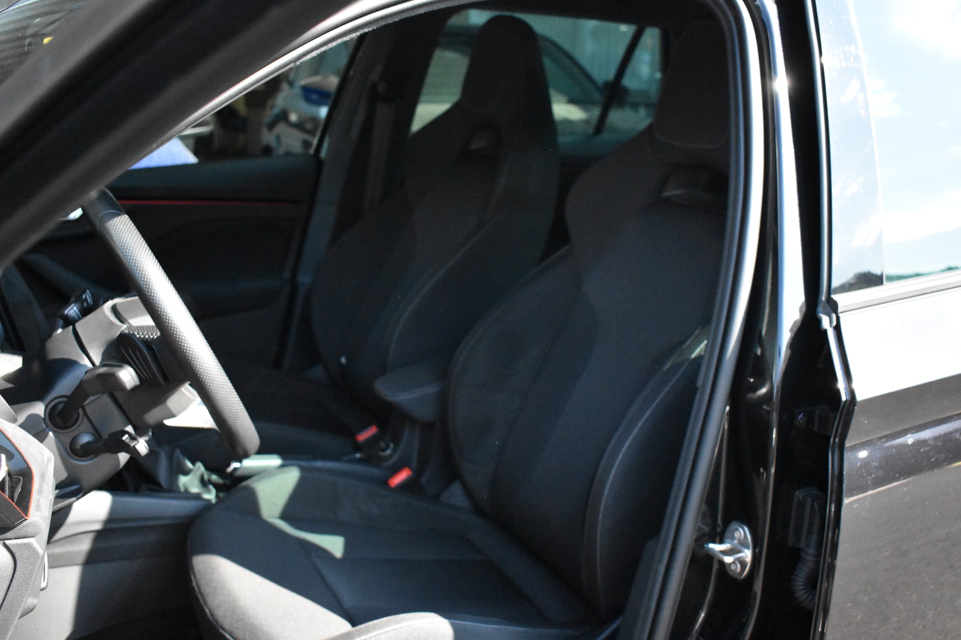 SKODA Kamiq 1.0 TSI Selection DSG-image-6
