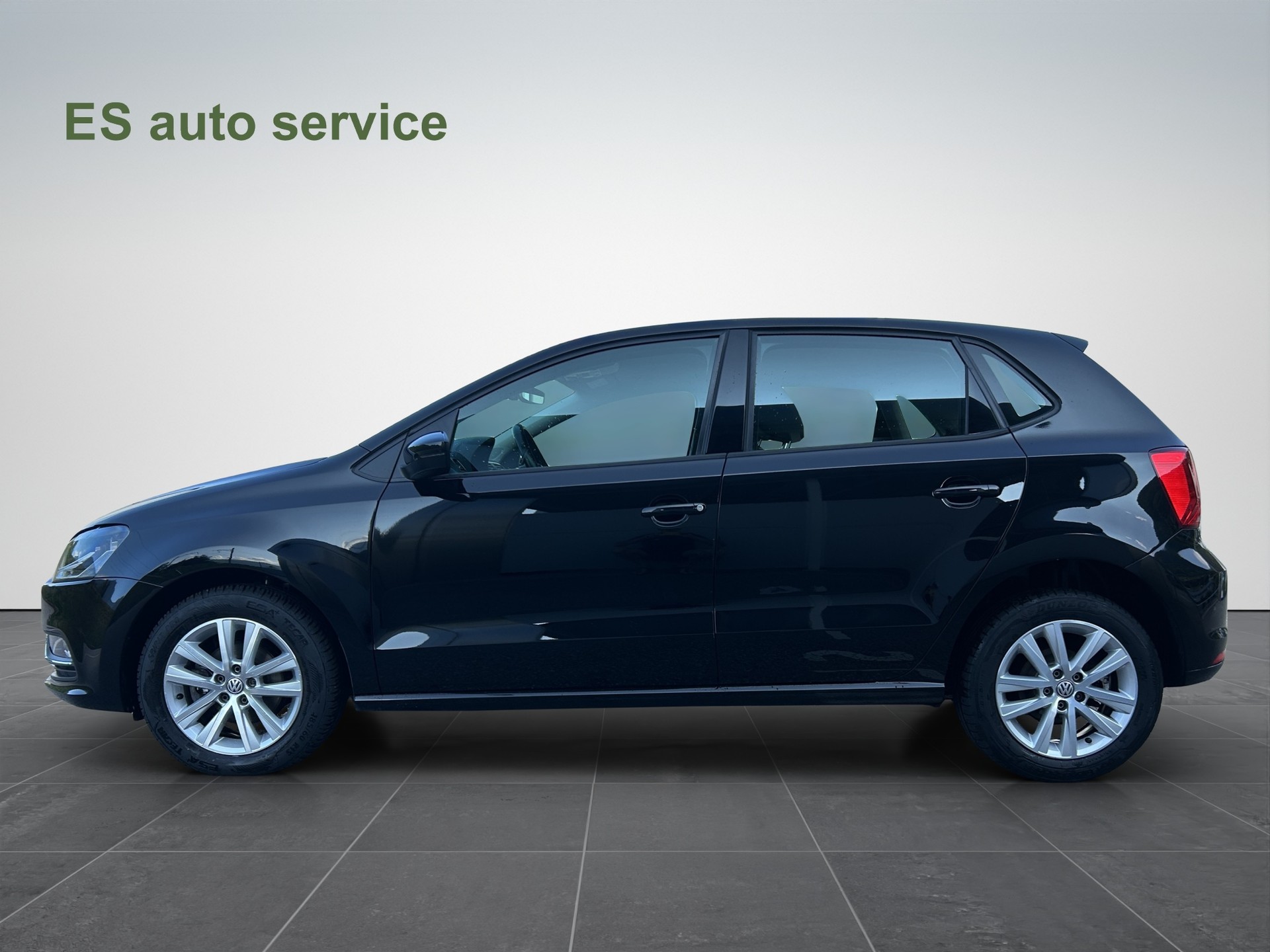 VW Polo 1.2 TSI BMT Comfortline DSG-image-2