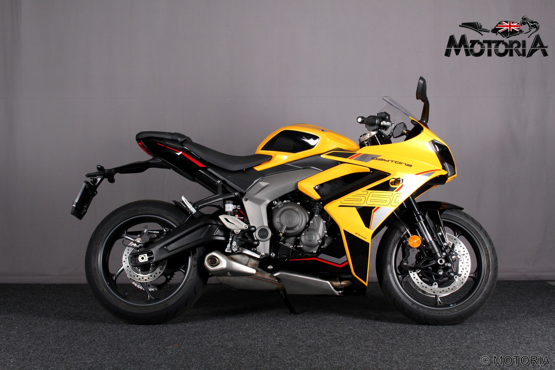 TRIUMPH Daytona 660 Sport-showroom-element-1