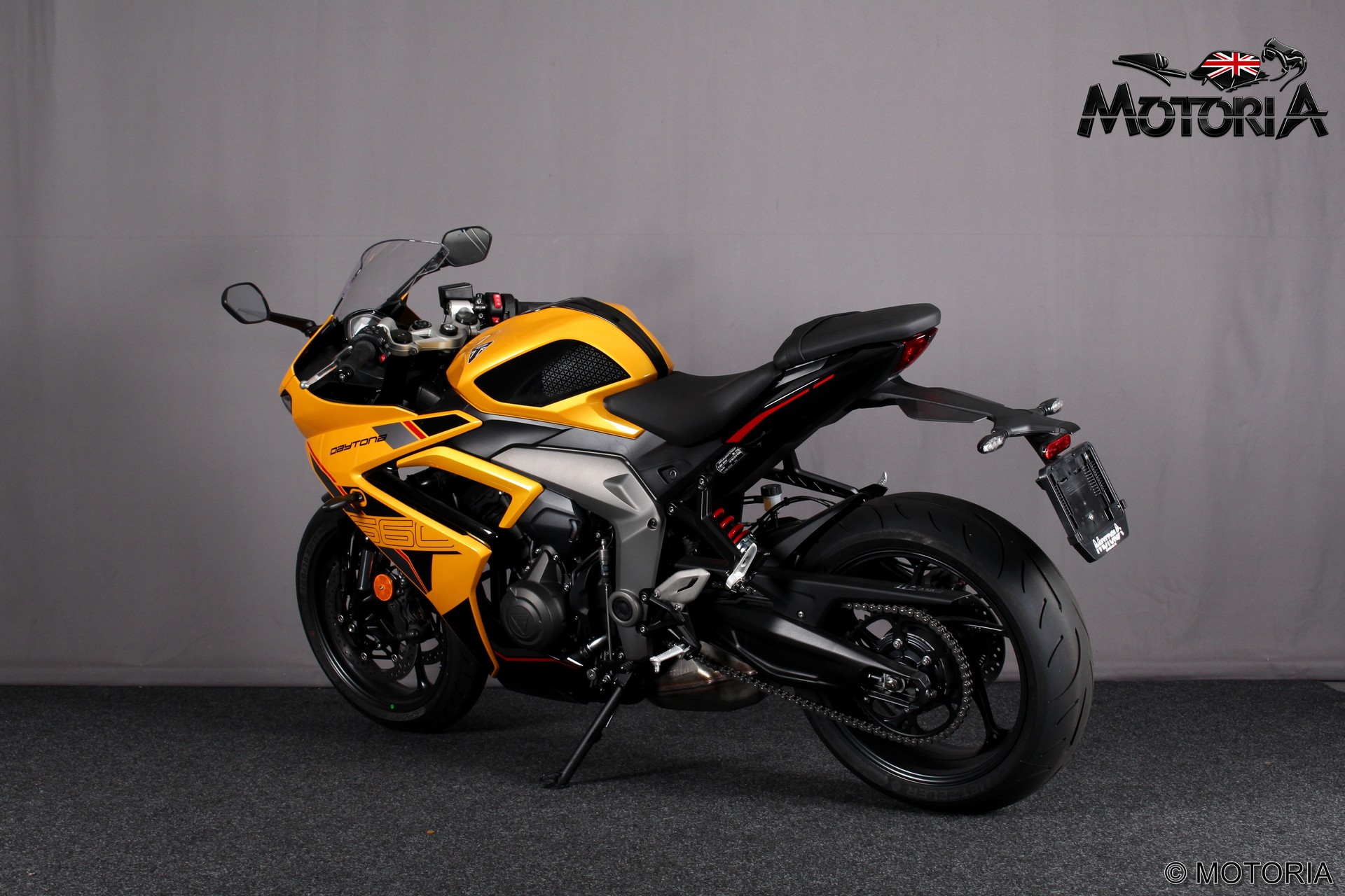 TRIUMPH Daytona 660 Sport-image-4
