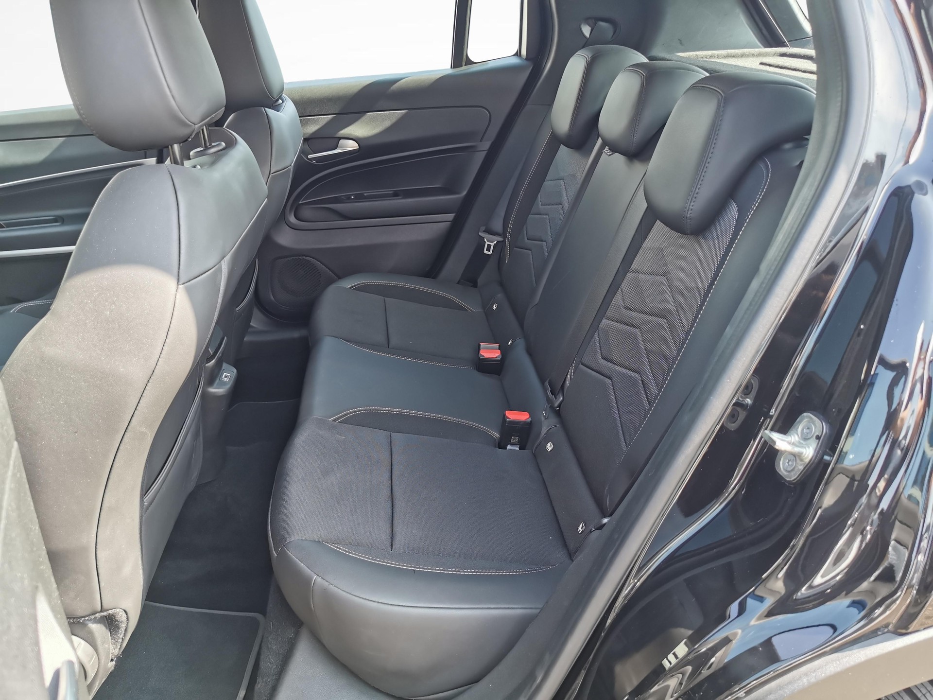 JEEP Avenger Altitude-image-7