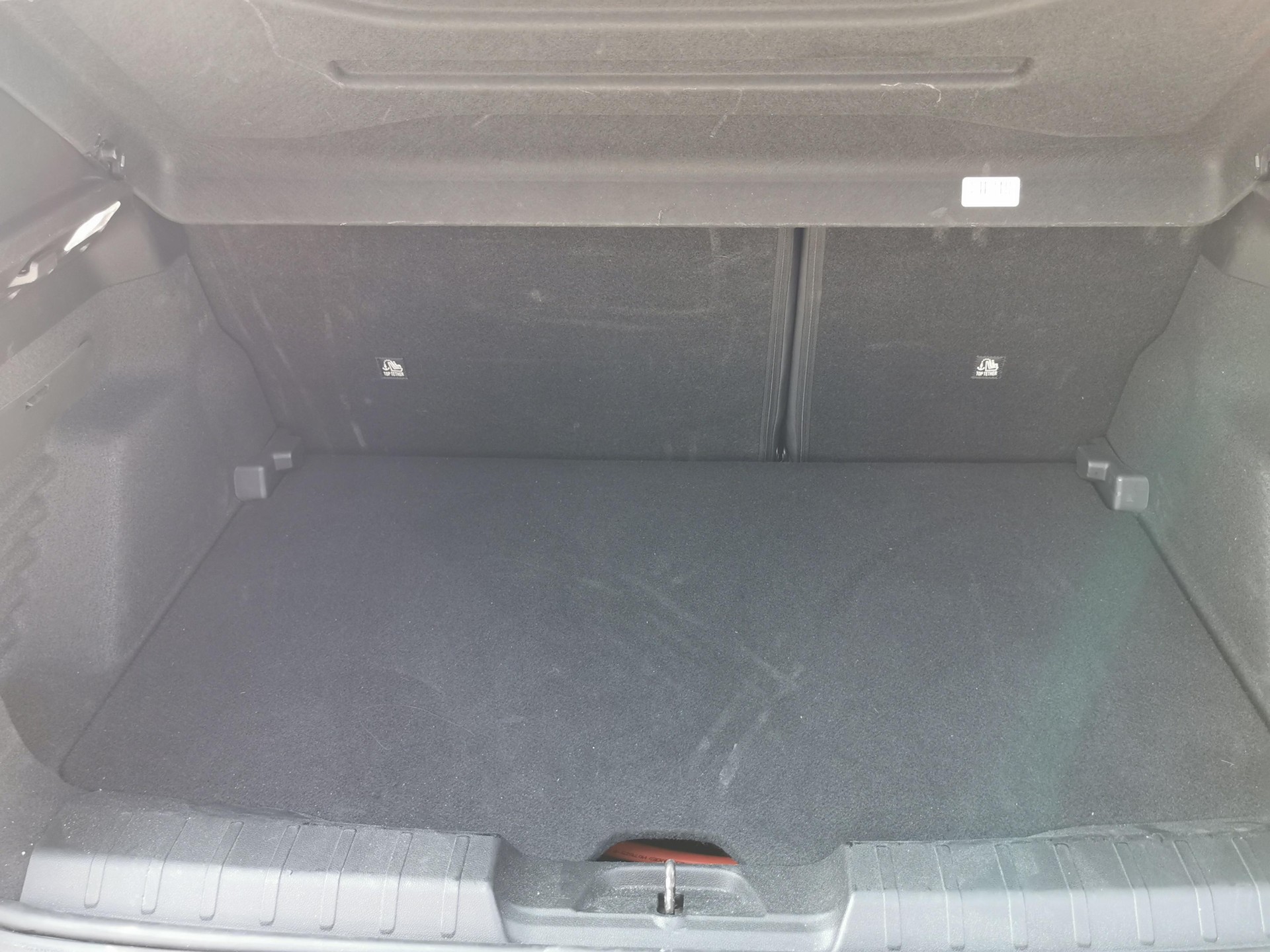 JEEP Avenger Altitude-image-8