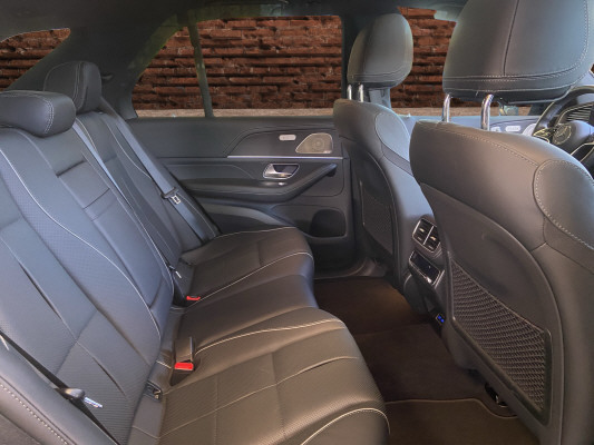 MERCEDES-BENZ GLE 300 d 4Matic-image-13