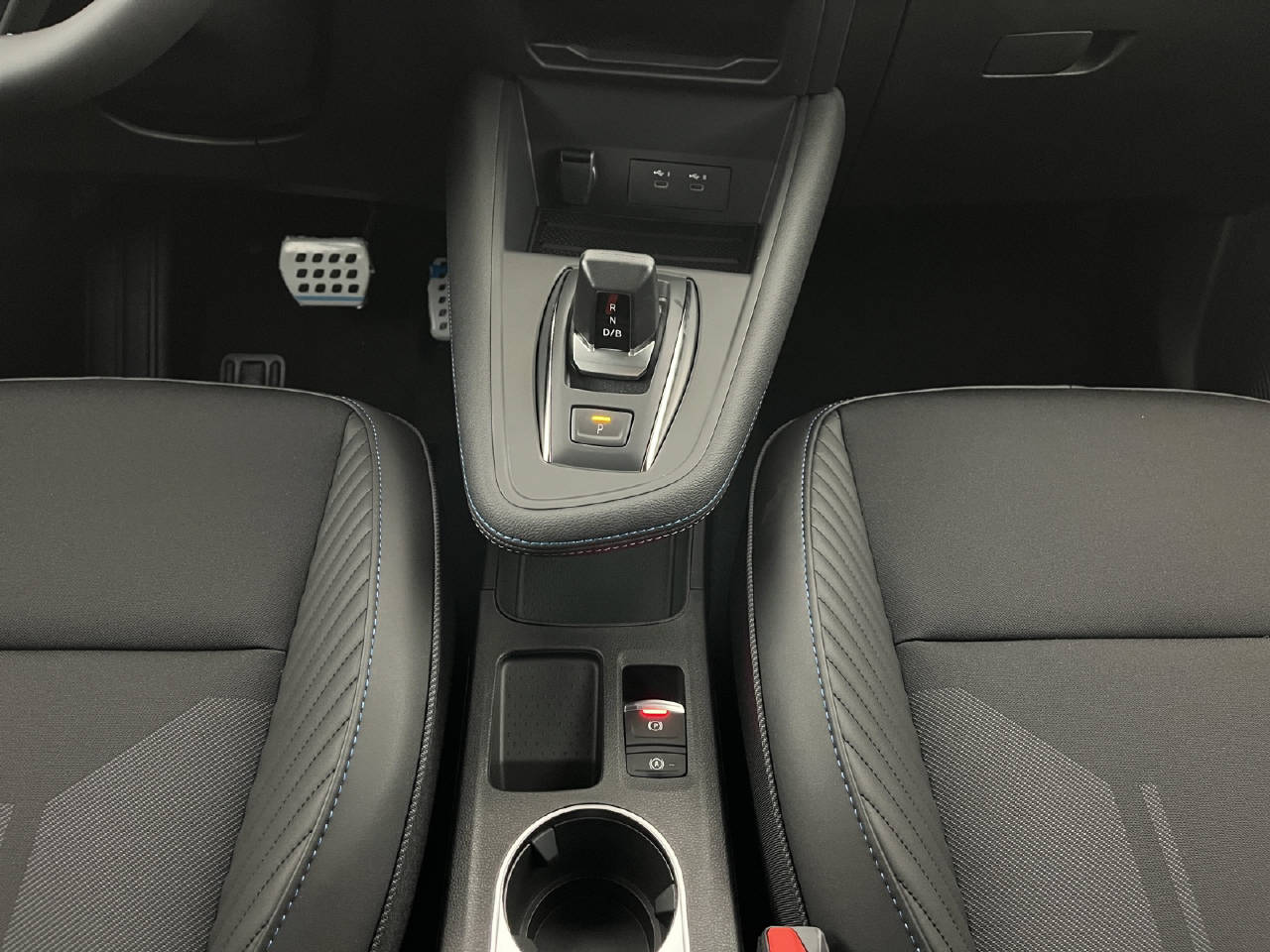 RENAULT Captur 1.8 E-Tech esprit Alpine-image-13