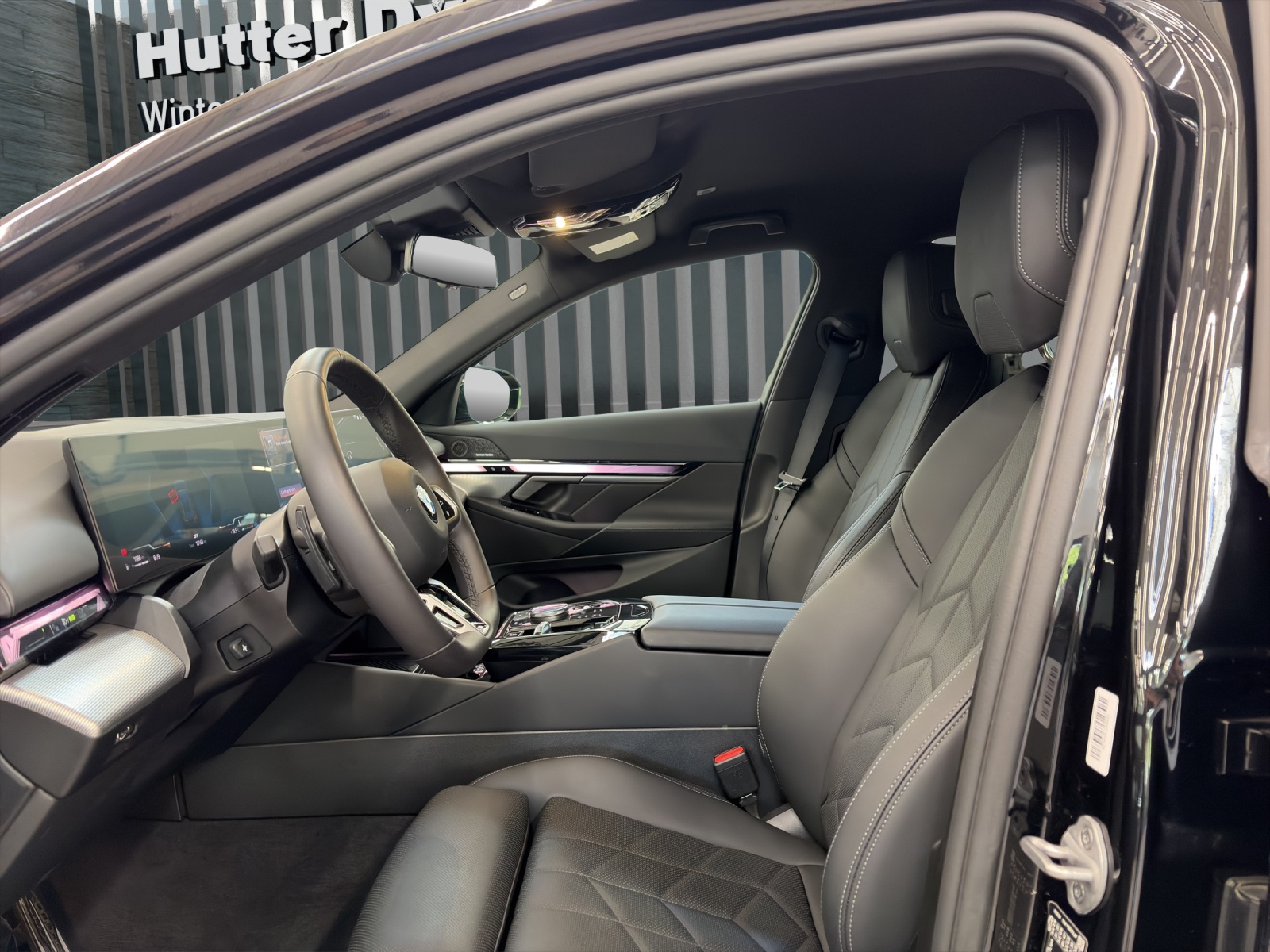 BMW 520d xDrive Touring M Sportpaket-image-16