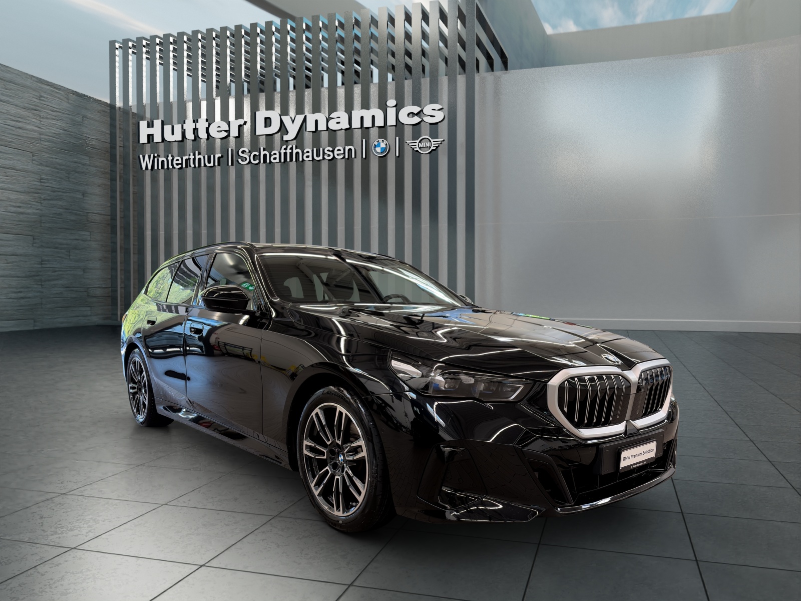 BMW 520d xDrive Touring M Sportpaket-showroom-element-2