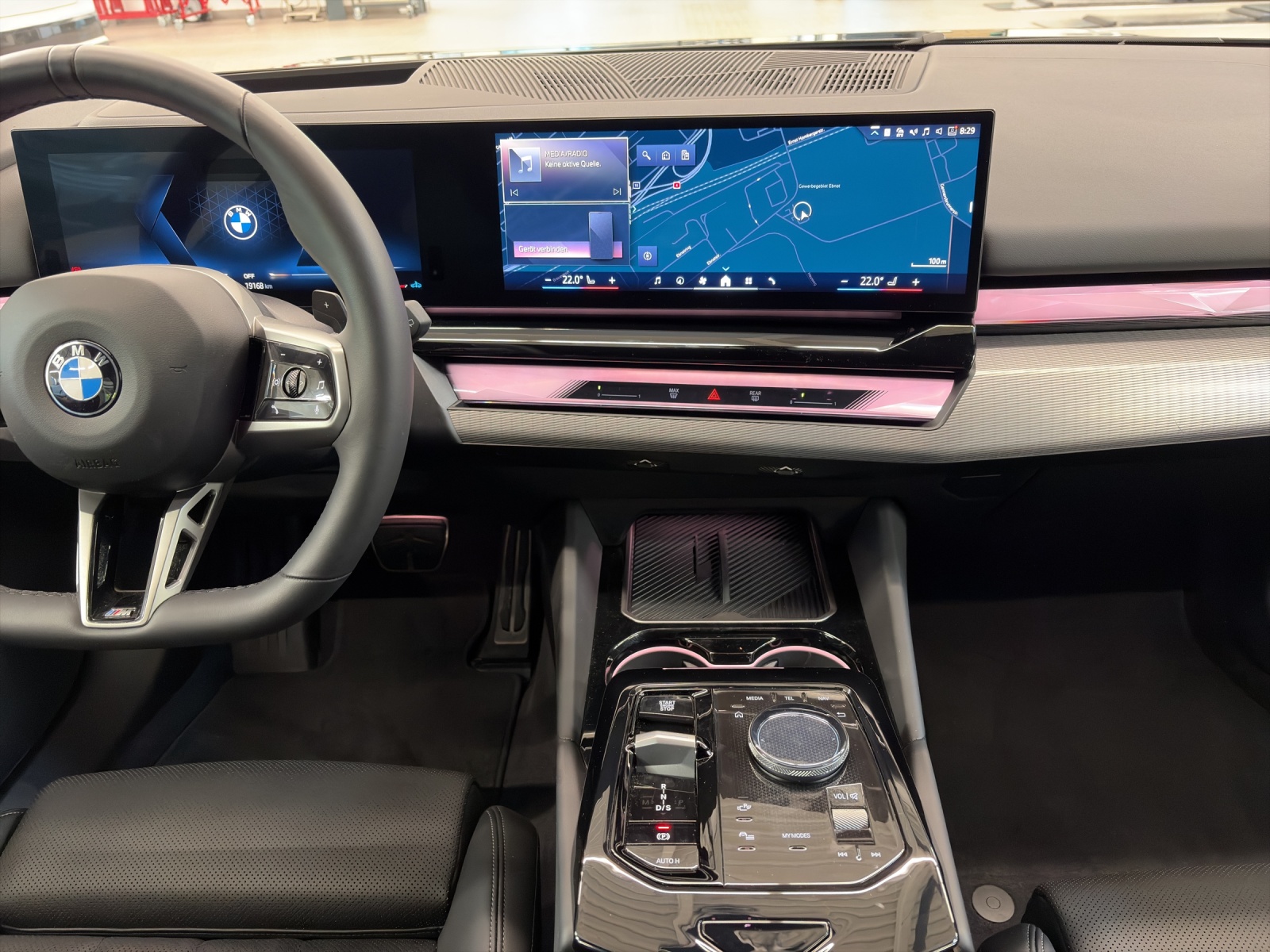 BMW 520d xDrive Touring M Sportpaket-image-12