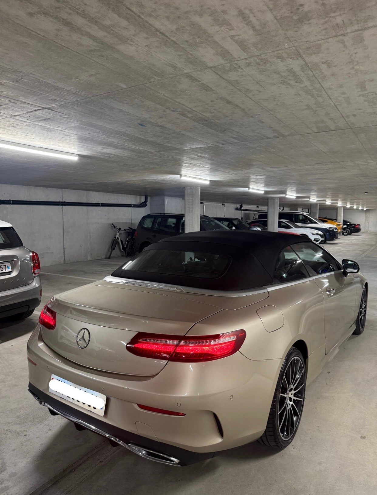 MERCEDES-BENZ E 350 d AMG Line 4matic-image-2