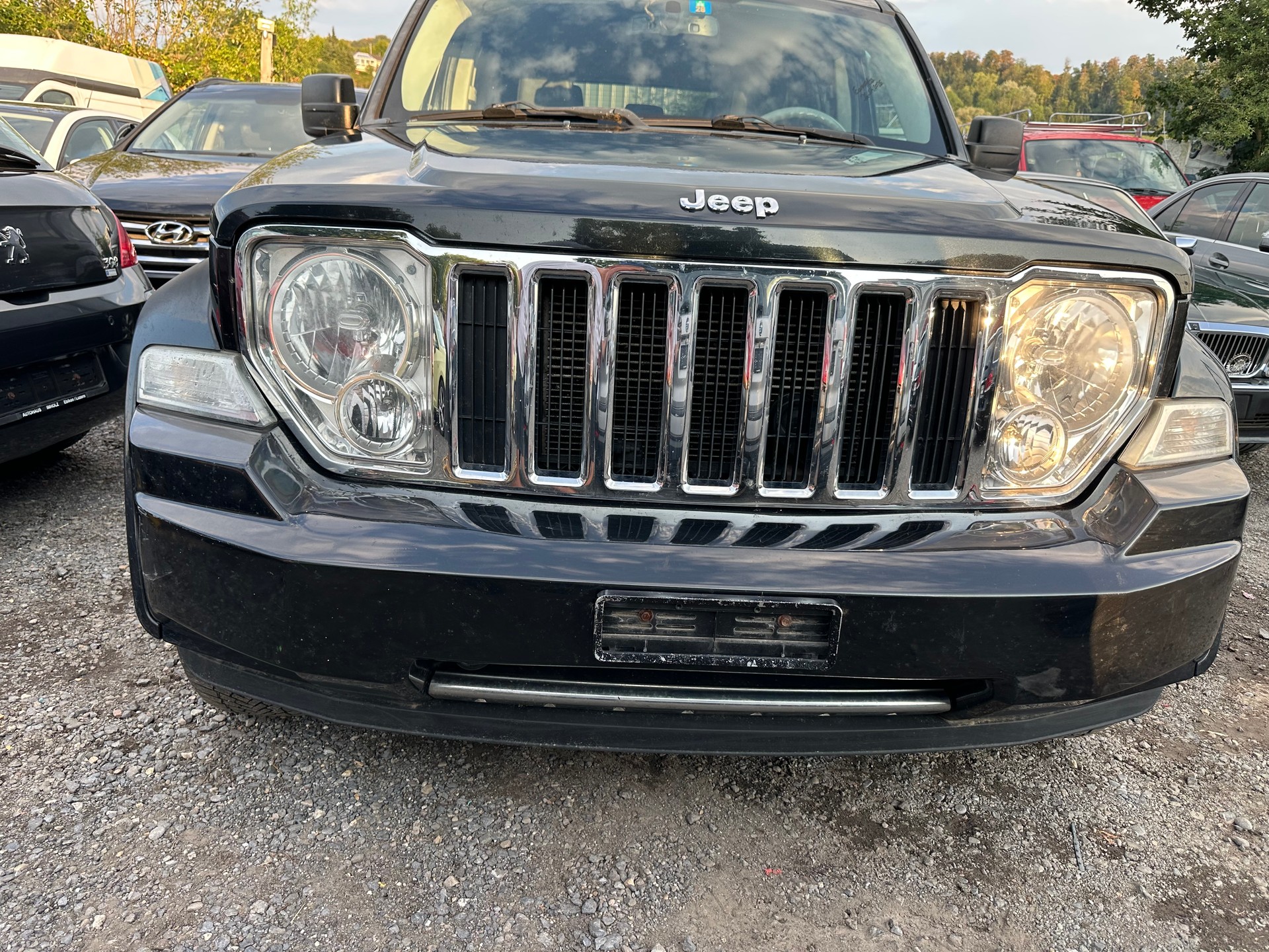JEEP Cherokee 2.8 CRD Limited Automatic-image-1