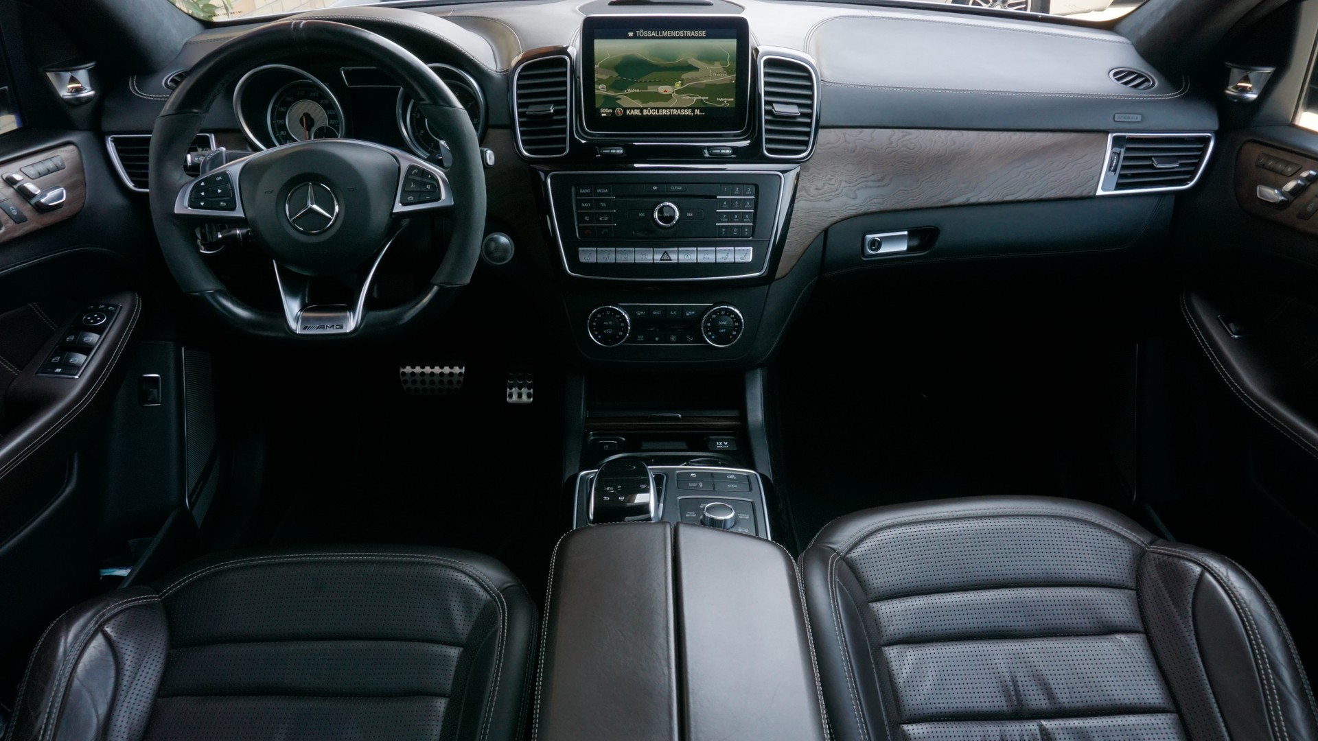MERCEDES-BENZ GLE 63 V8 S AMG Coupé-image-12