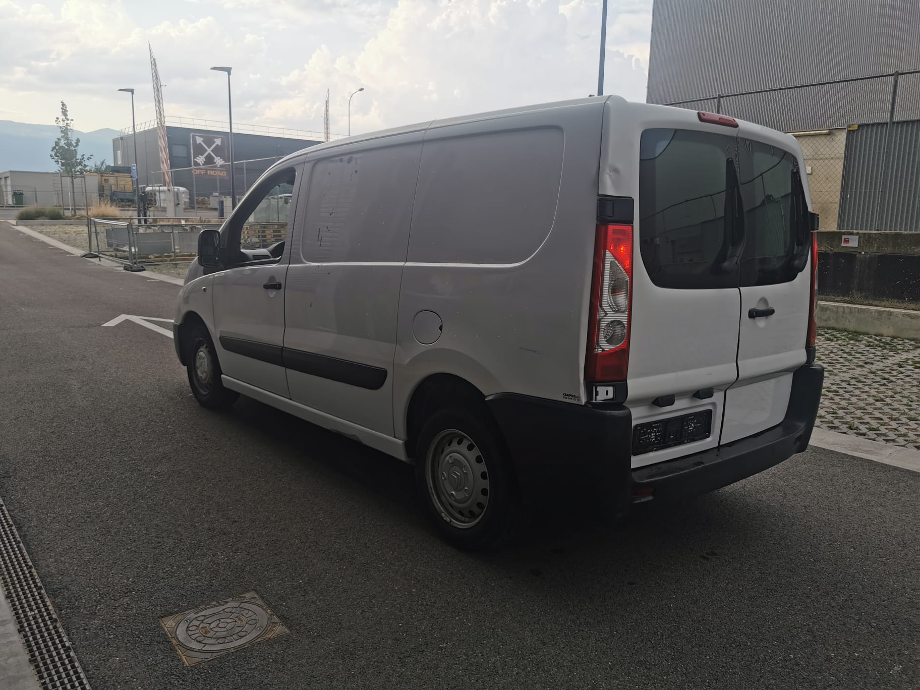CITROEN Jumpy 1.6 HDi 12 L1H1-image-1