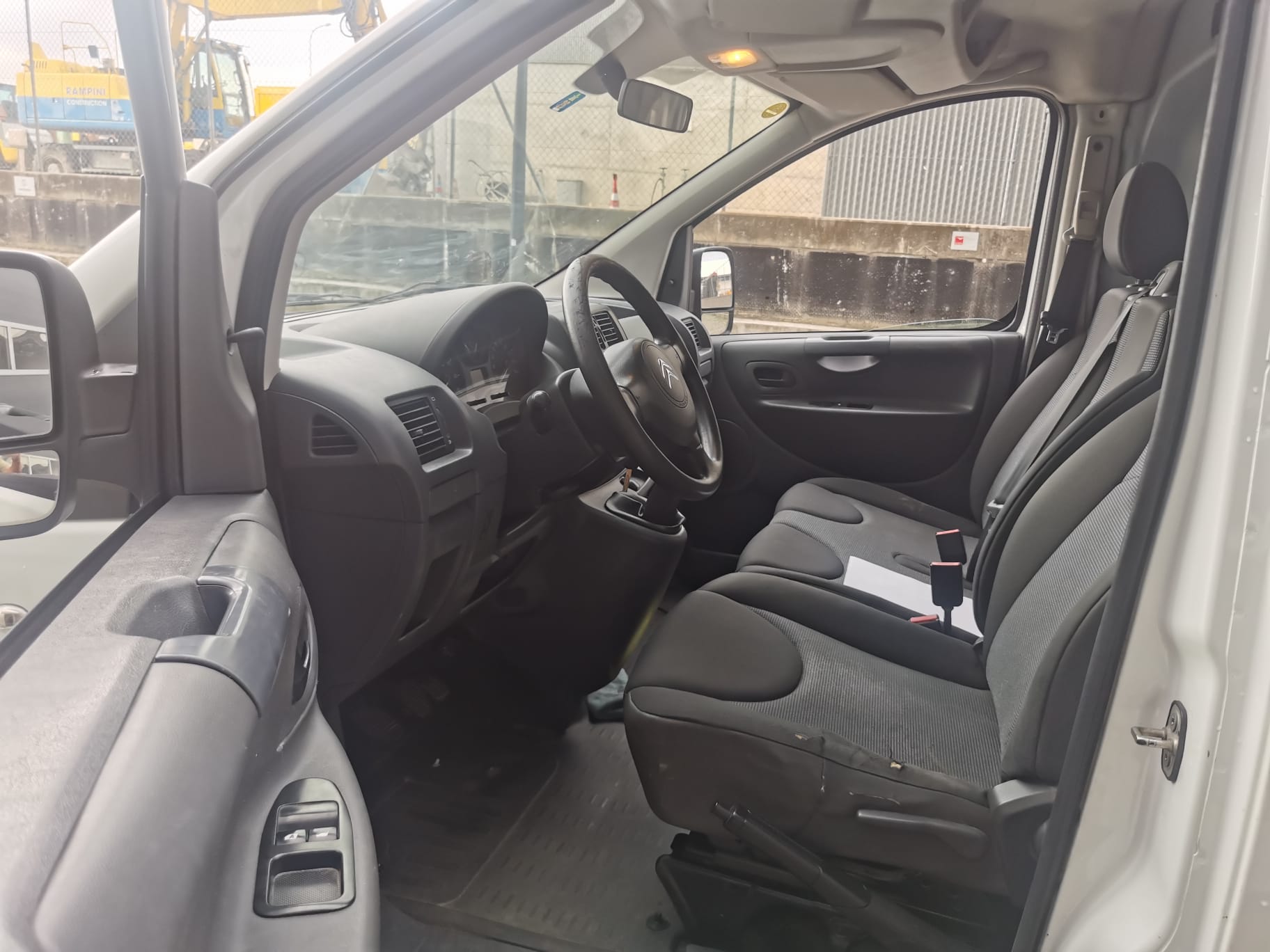 CITROEN Jumpy 1.6 HDi 12 L1H1-image-8