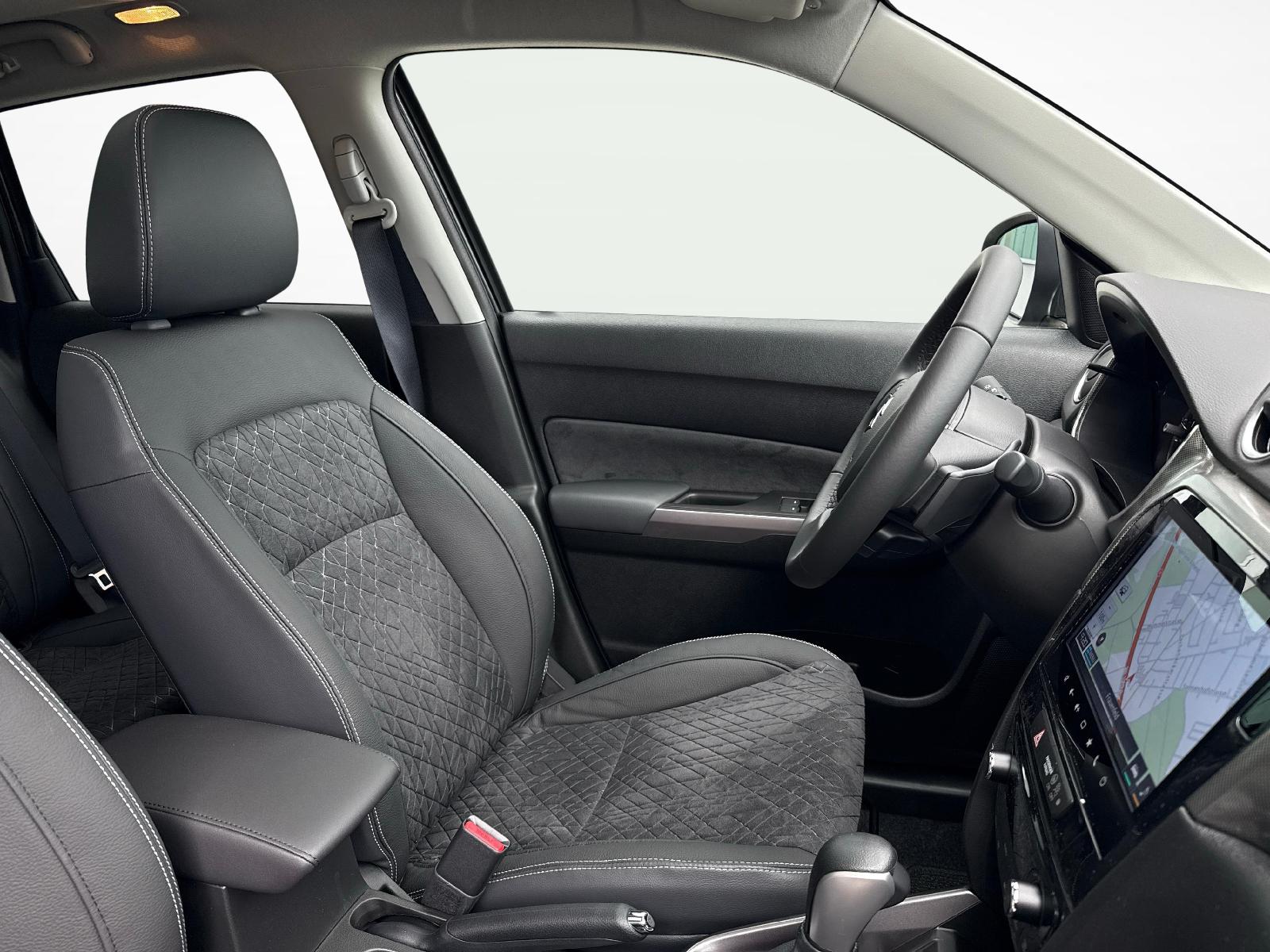 SUZUKI Vitara 1.4 T Piz Sulai Top Hybrid 4x4-image-8