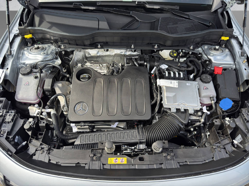 MERCEDES-BENZ GLB 220 AMG Line+ 4Matic-image-8